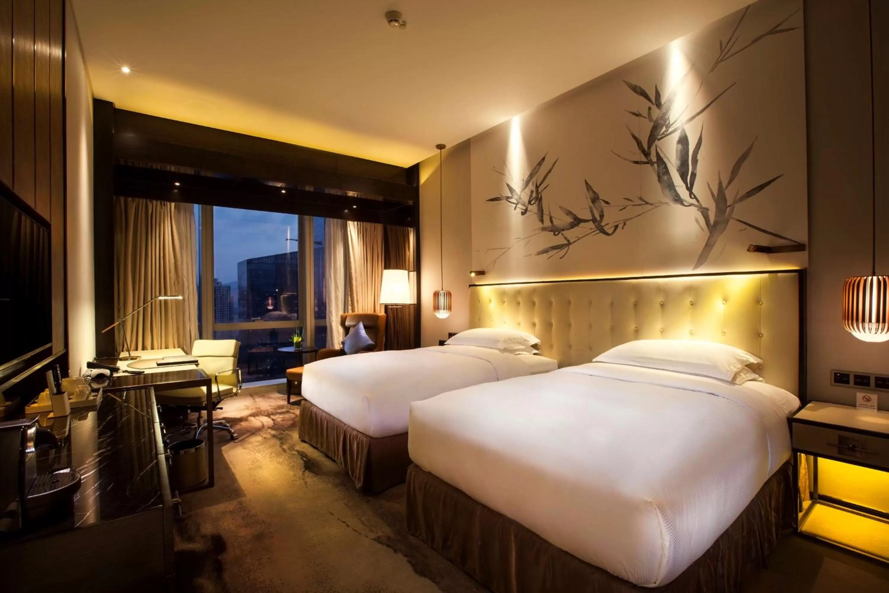 Bed in Hilton Shenzhen Futian