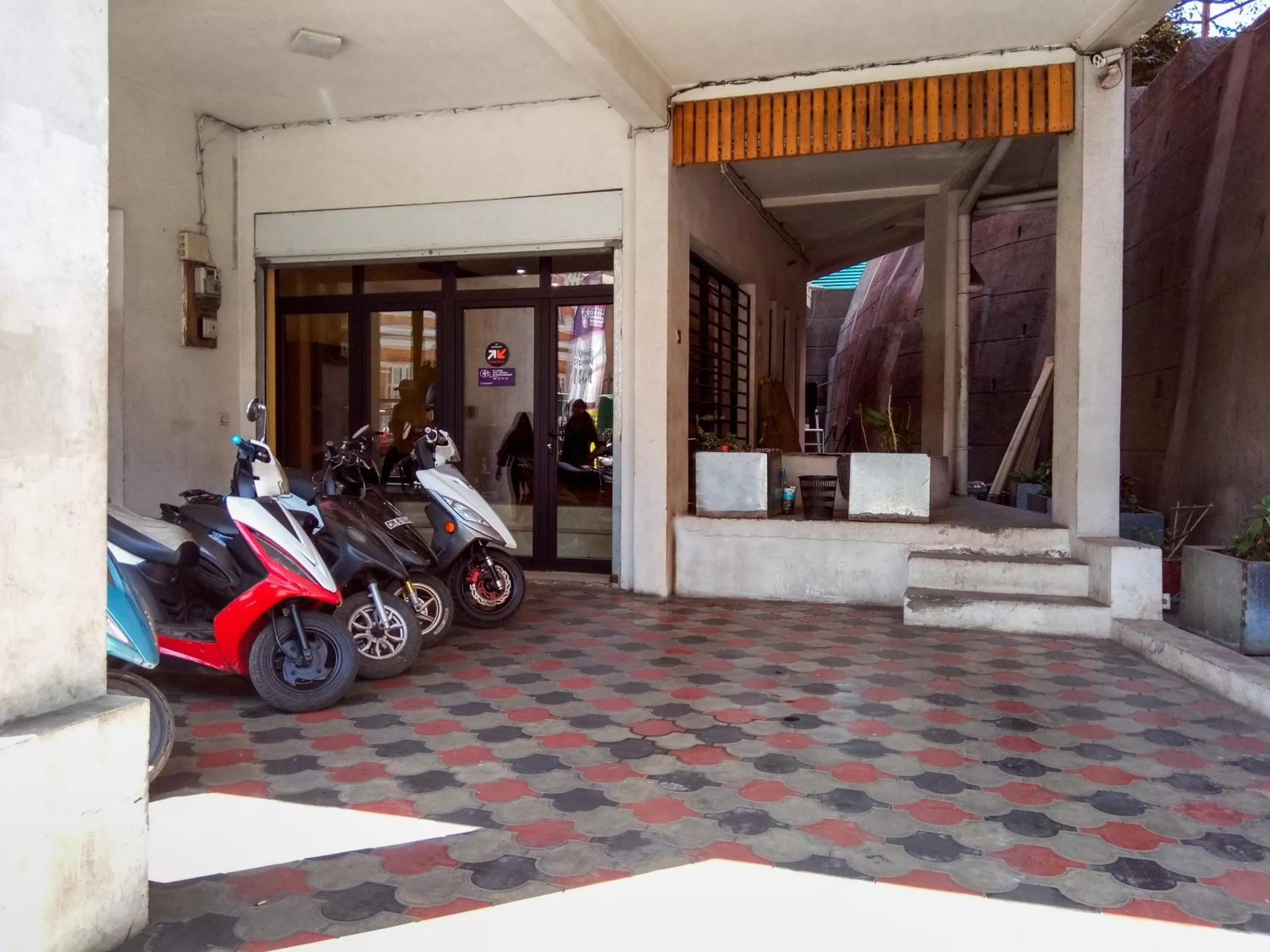 Parking in Valiha Hotel Antananarivo