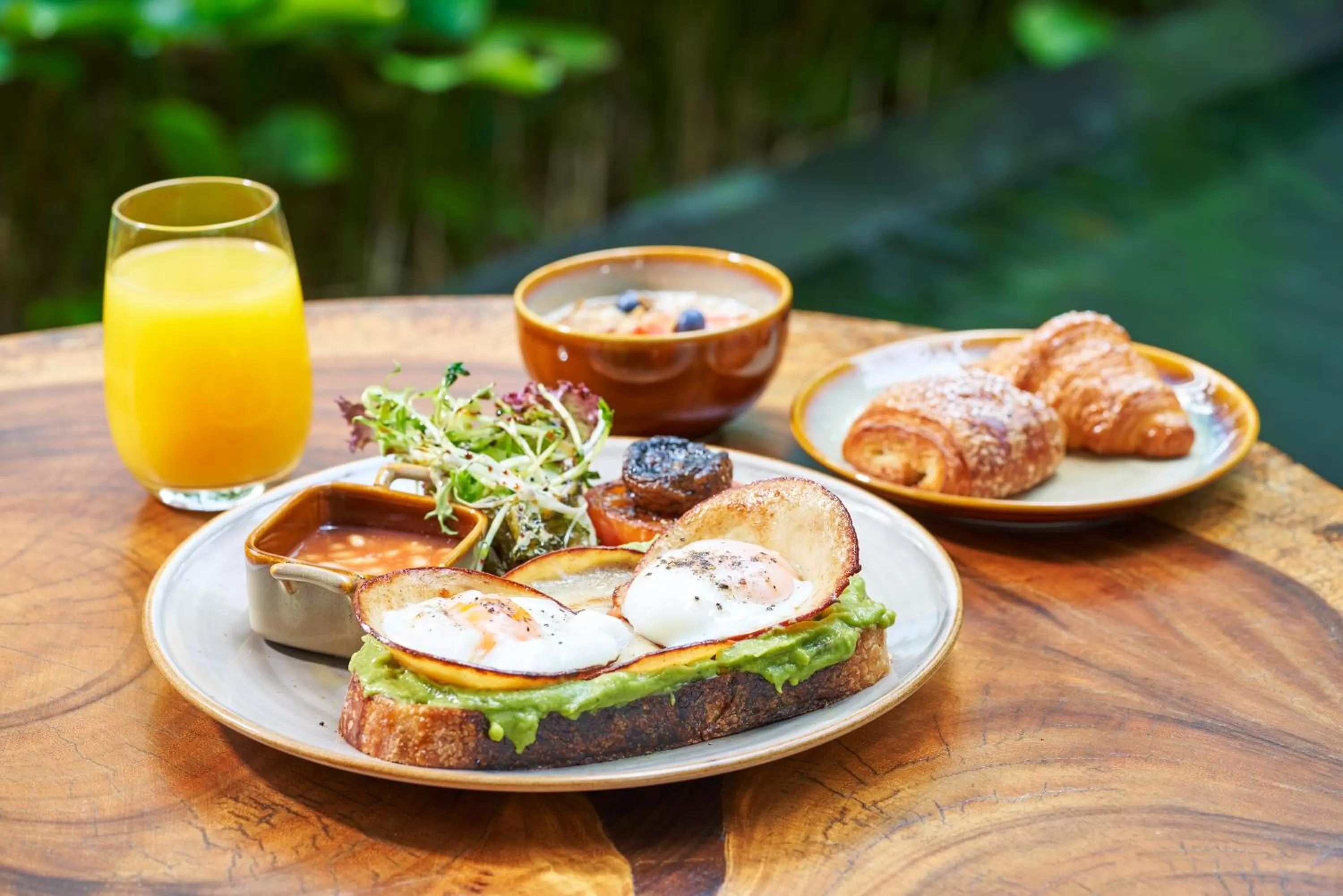 Breakfast in Quincy Hotel Singapore by Far East Hospitality