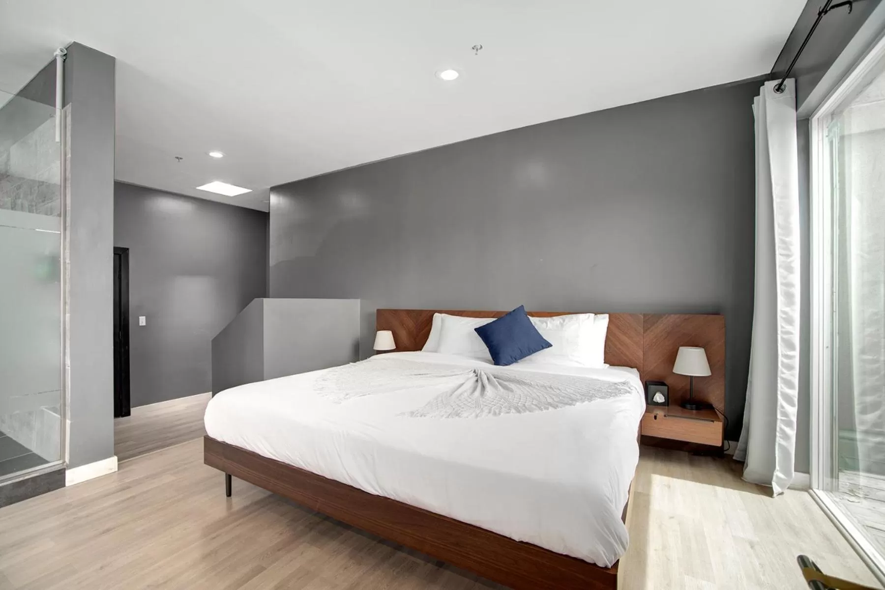 Bedroom, Bed in Good Hotels Downtown Denver