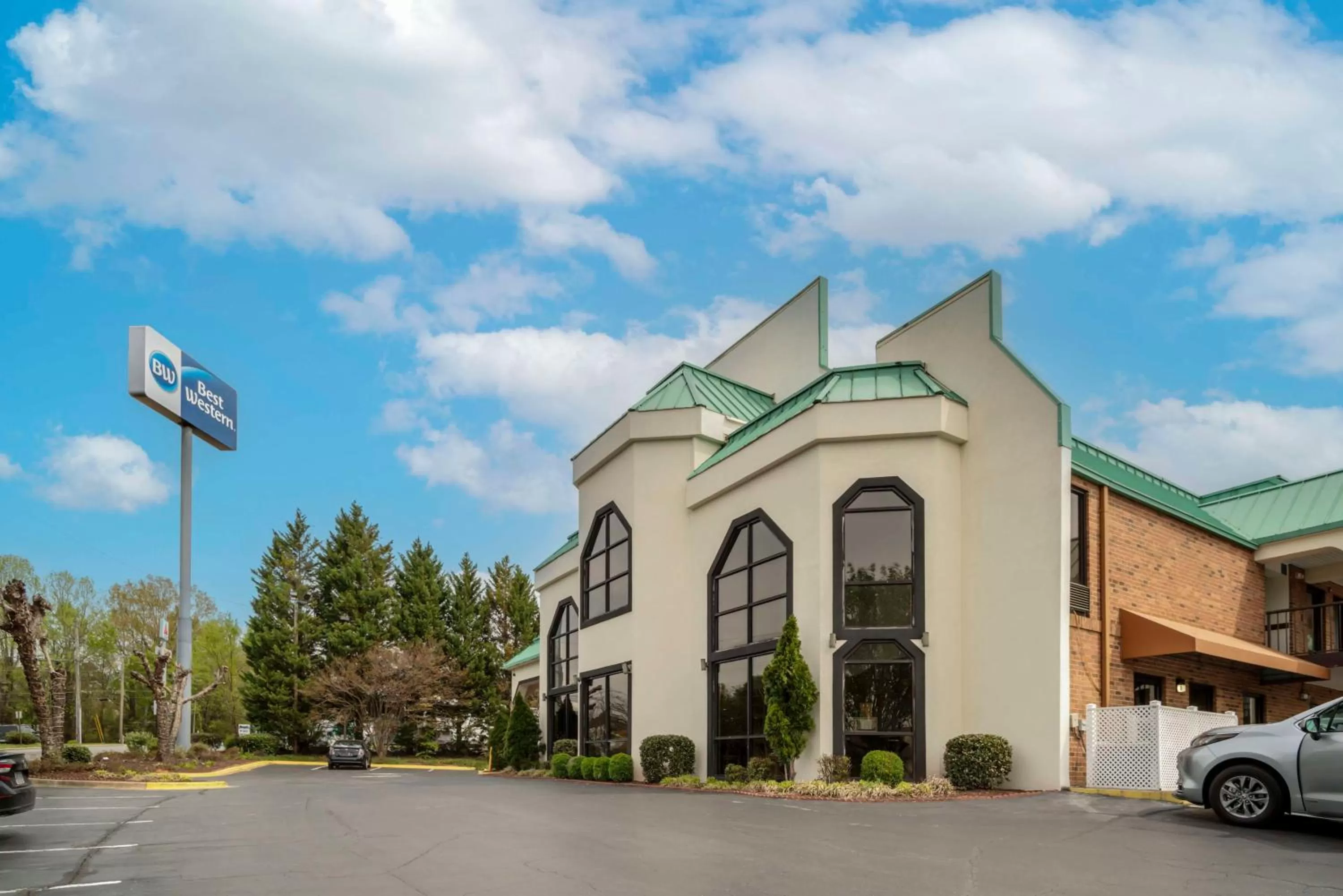 Property building in Best Western Statesville Inn