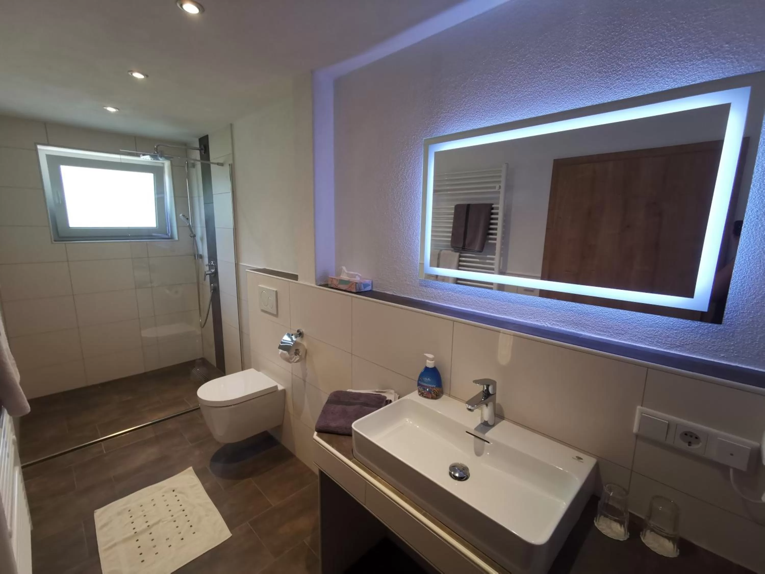 Bathroom in Hotel Grüner Baum mit Restaurant & Wellness