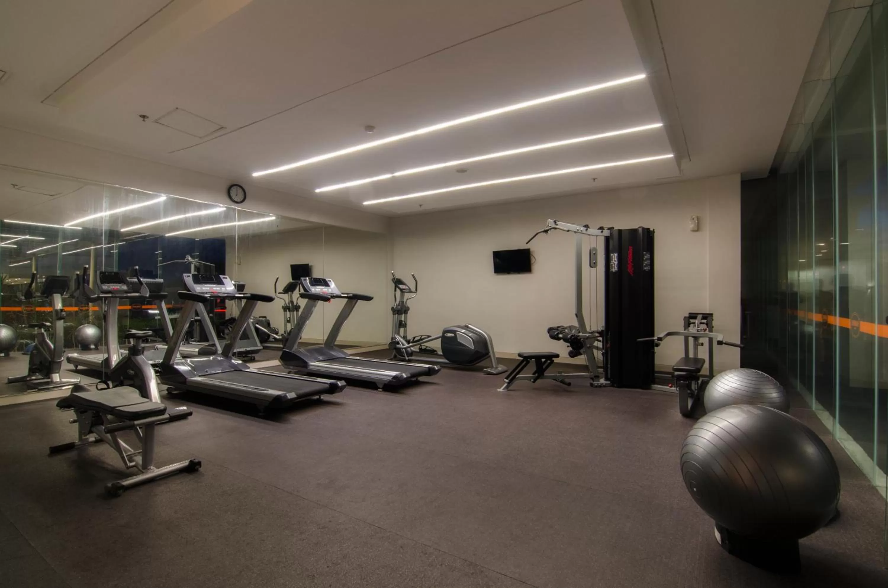 Fitness centre/facilities in HARRIS Hotel and Conventions Denpasar Bali