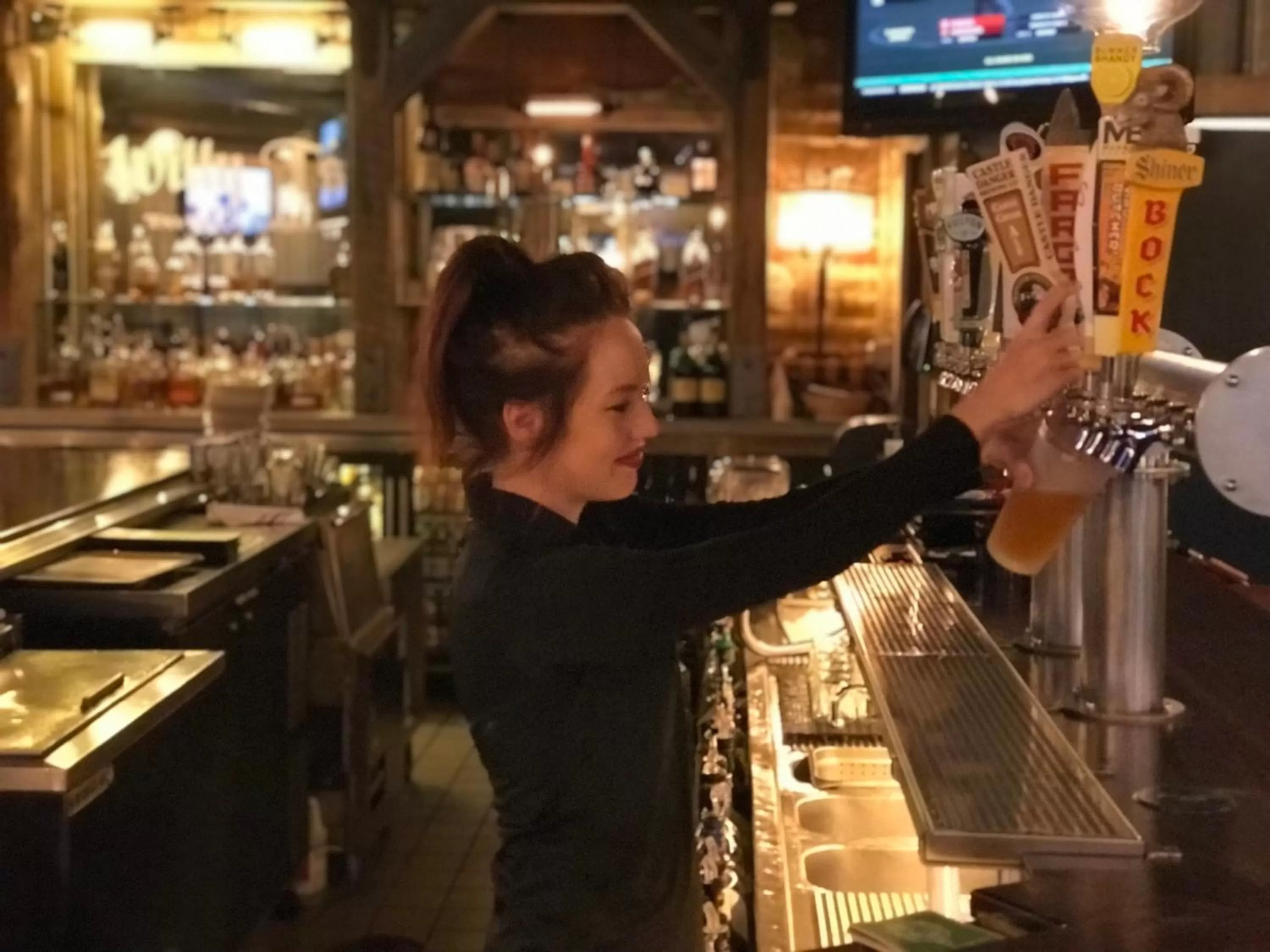 Lounge or bar in Holiday Inn Alexandria by IHG