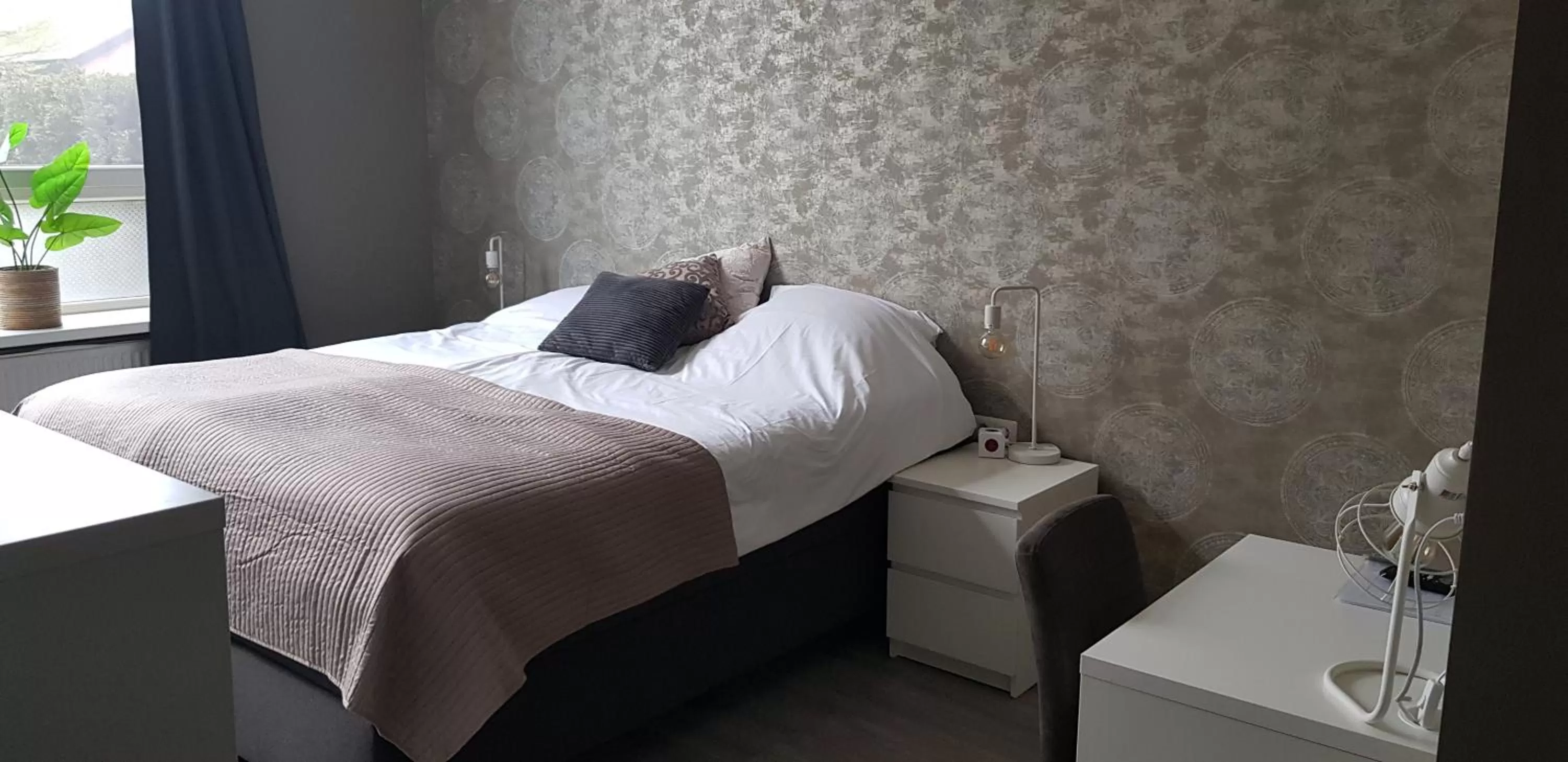 Bed in B&B de Wilhelminaschool