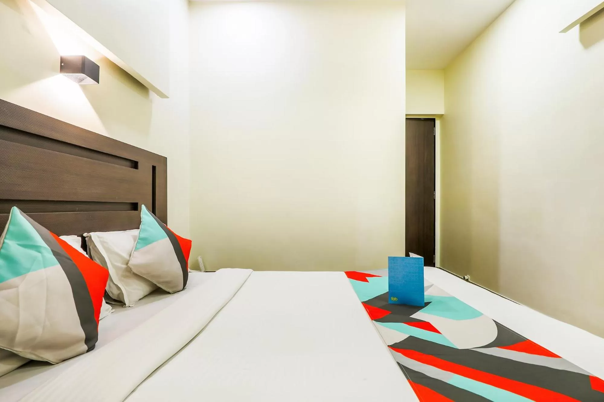 Bedroom, Bed in FabExpress Adore Inn - Nr Mumbai International Airport