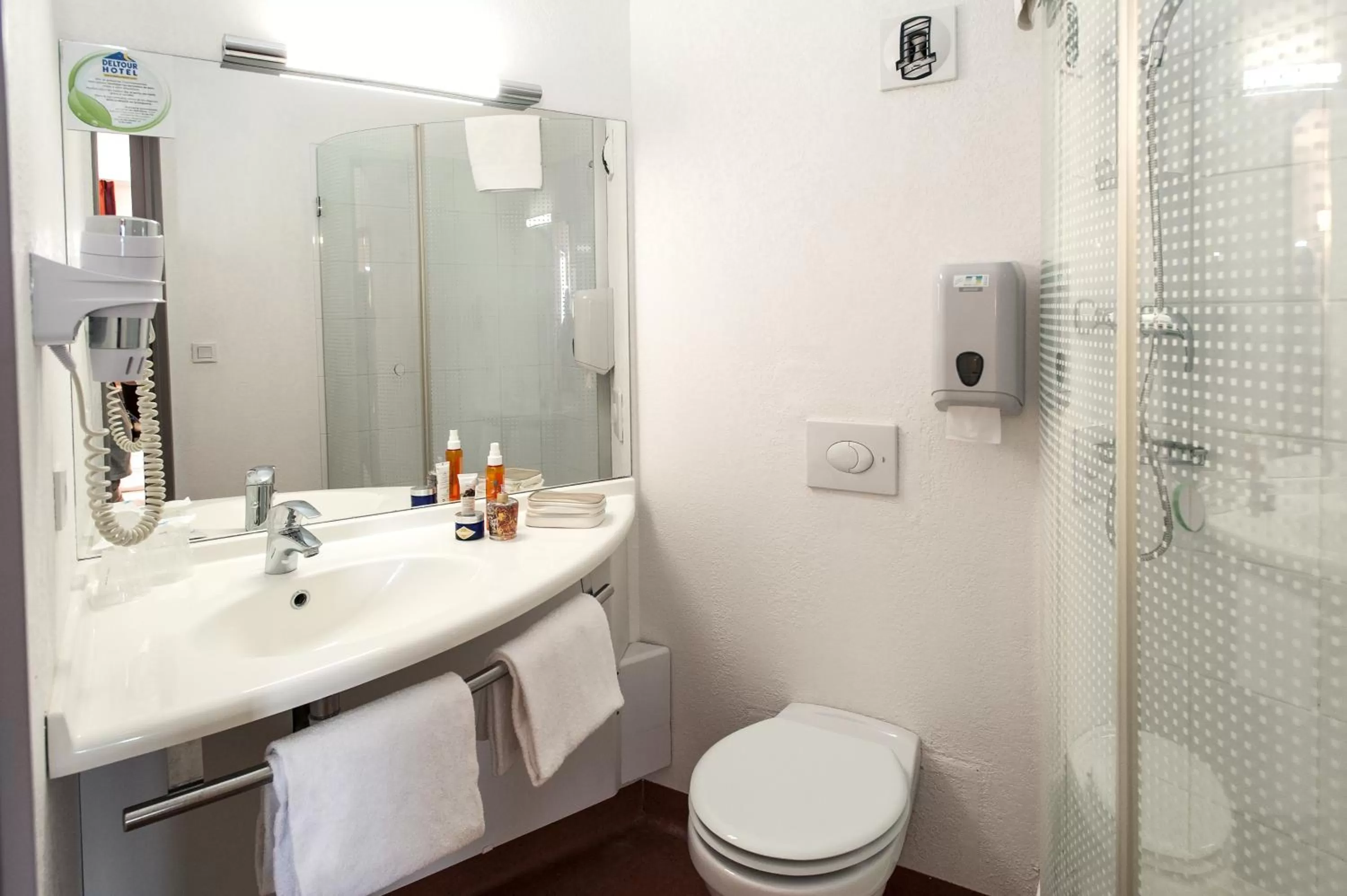 Standard Twin Room in Deltour Hotel Le Puy En Velay