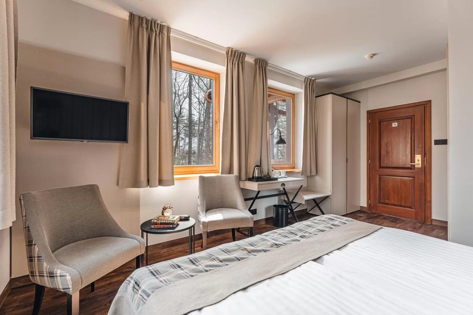 Bedroom, Bed in Hotel Batory