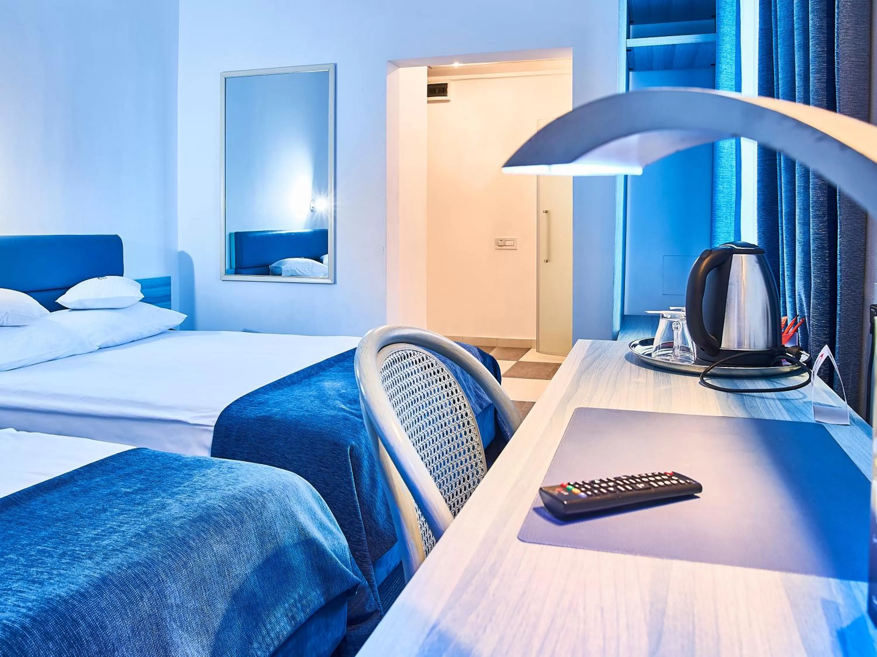 Coffee/tea facilities, Bed in Continental Forum Tirgu Mures