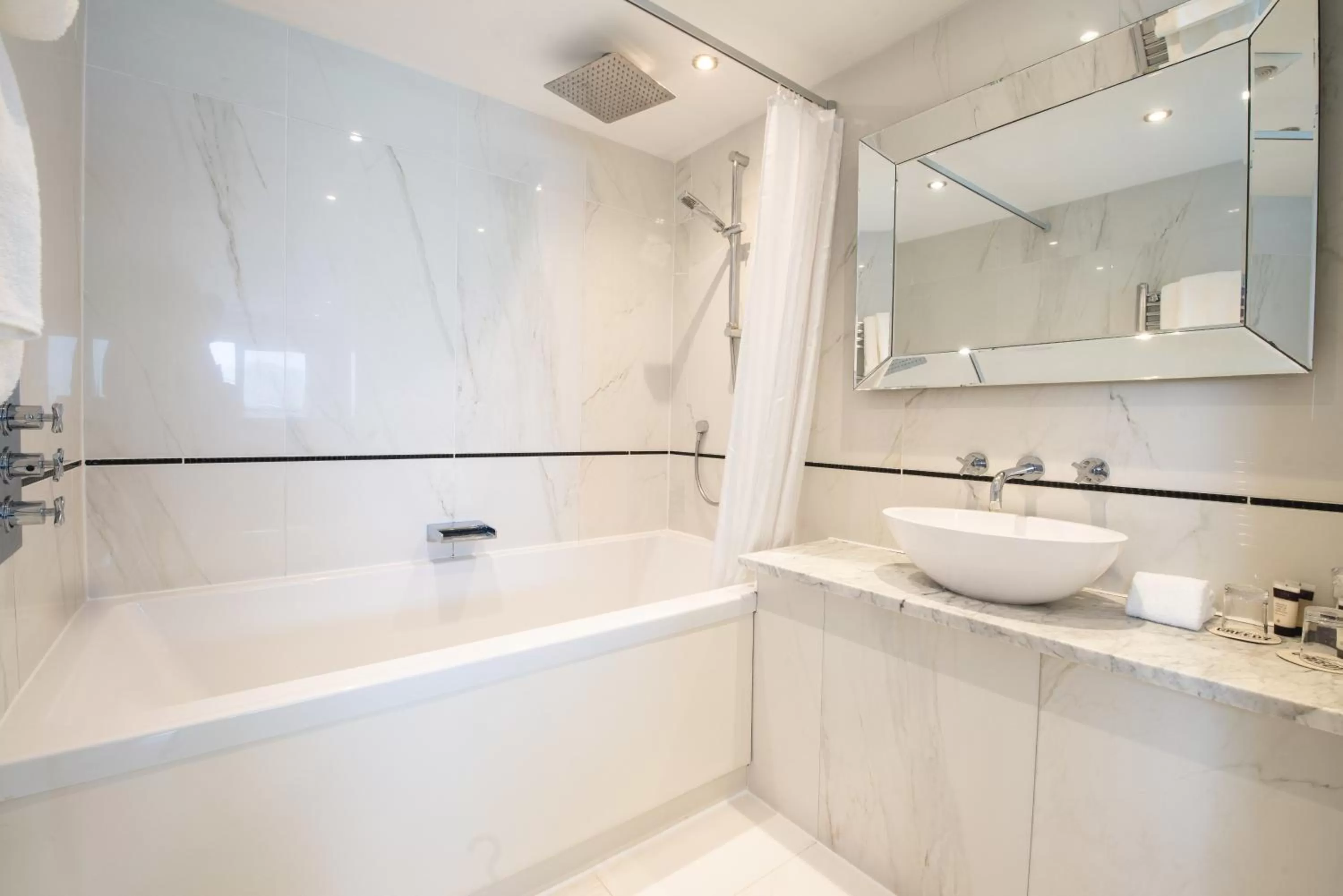 Bathroom in Fistral Beach Hotel and Spa - Adults Only