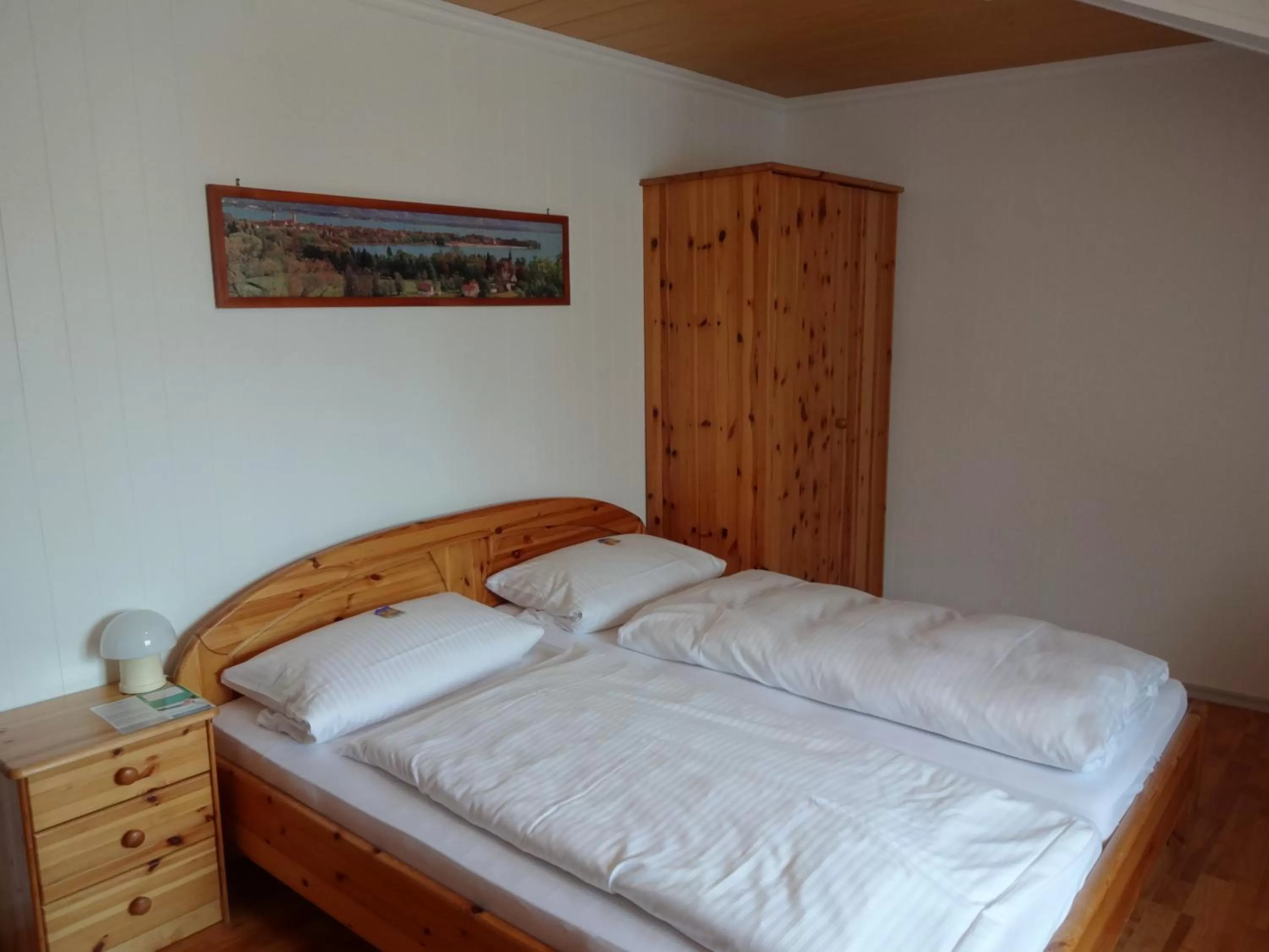 Bed in Hotel Garni Viktoria