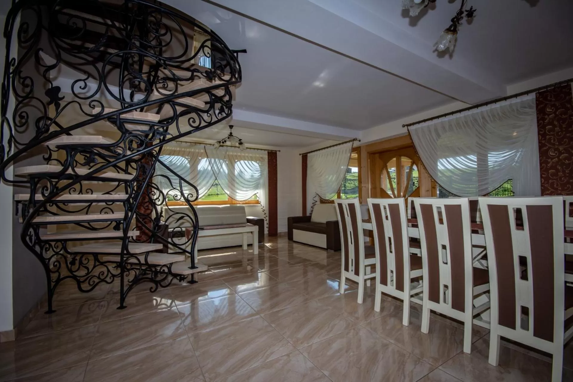 Photo of the whole room in Podhalanski Dworek z Jacuzzi