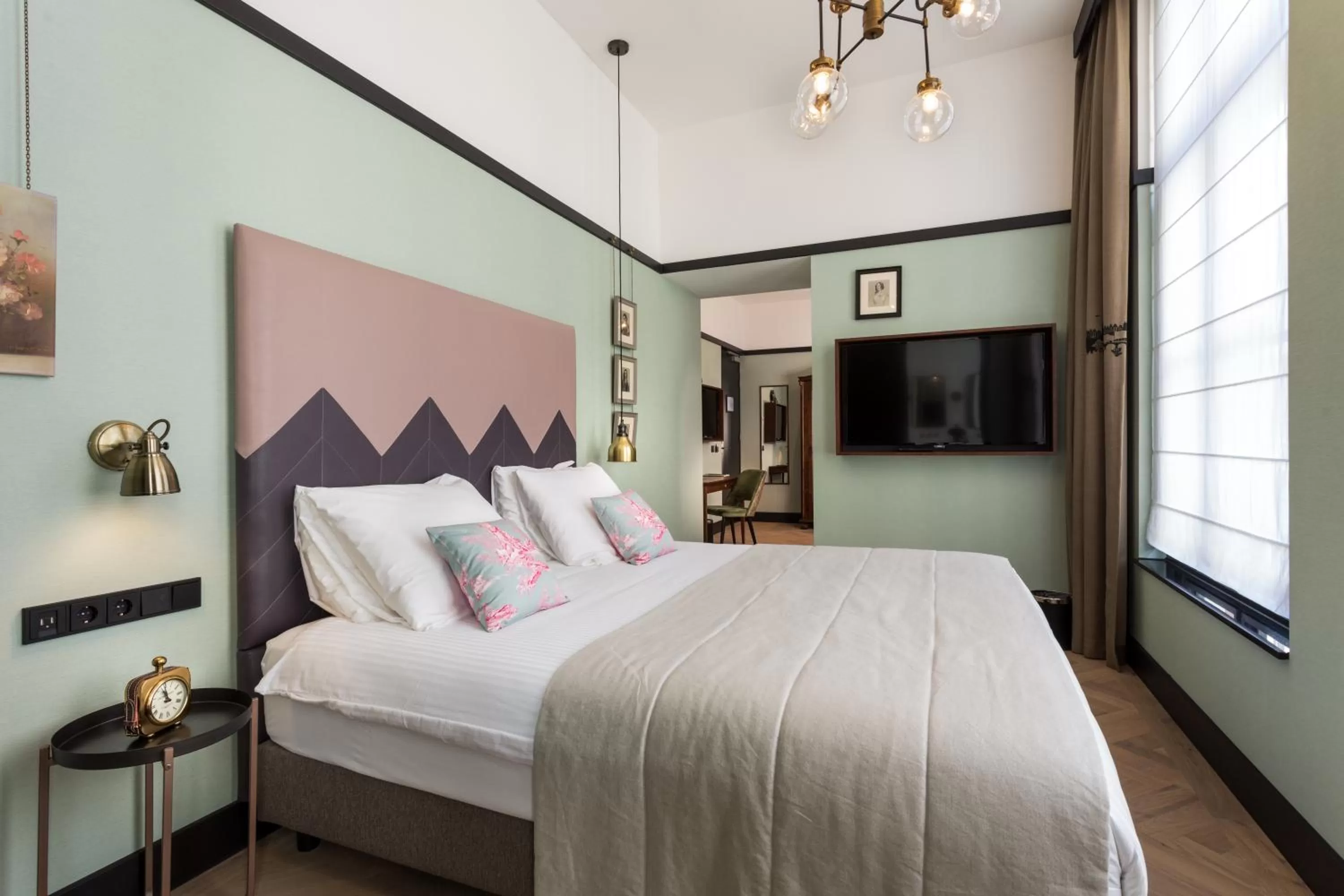 Junior Suite in The Hendrick's Hotel