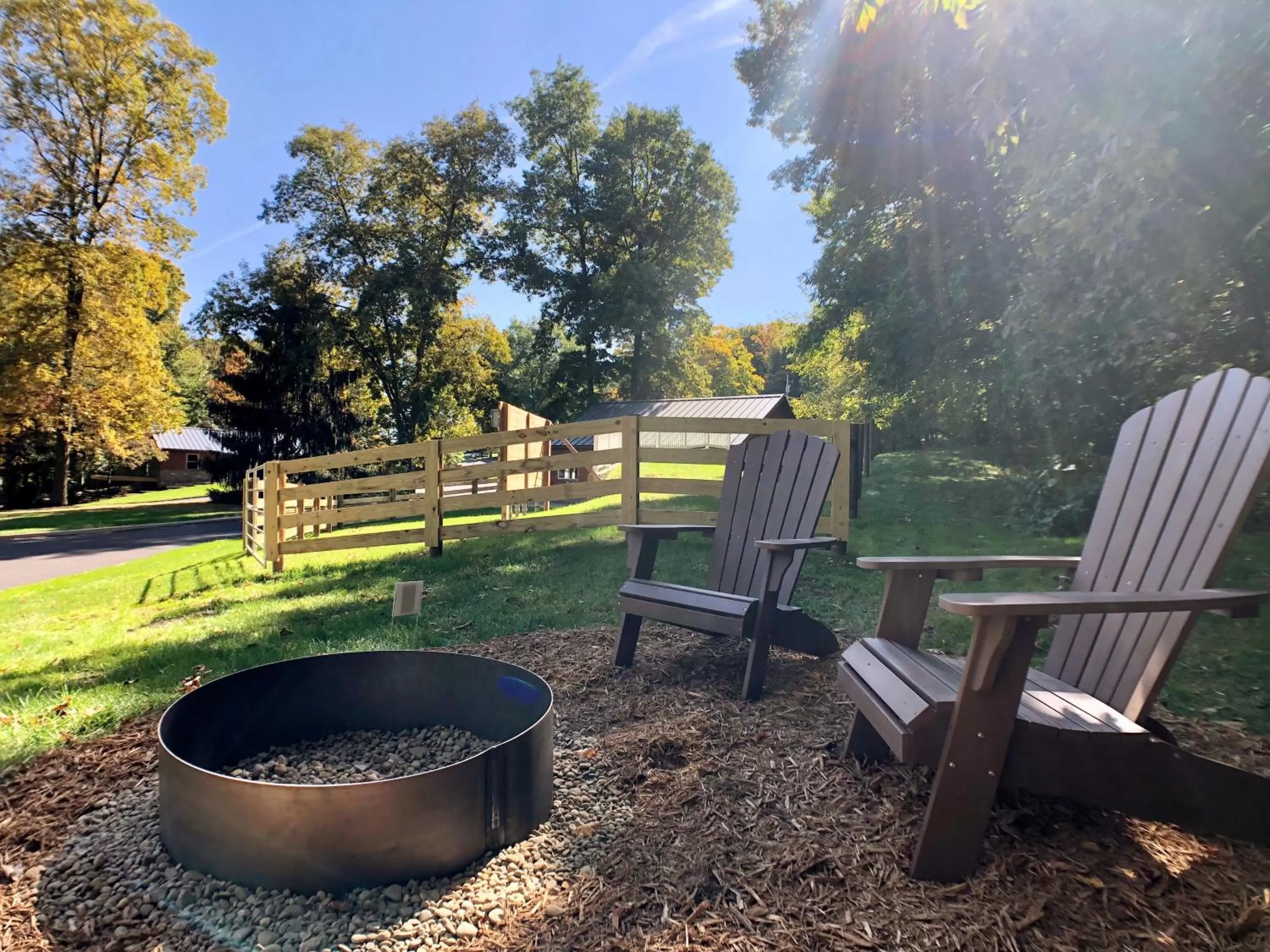 Sojourner's Lodge & Log Cabin Suites