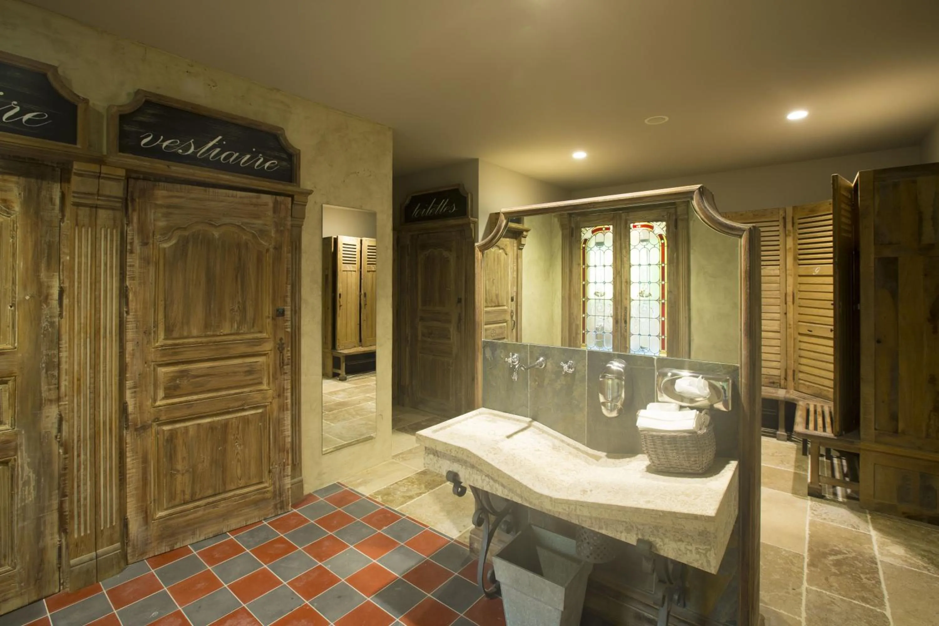 Spa and wellness centre/facilities in Hôtel-Spa Le Saint Cirq