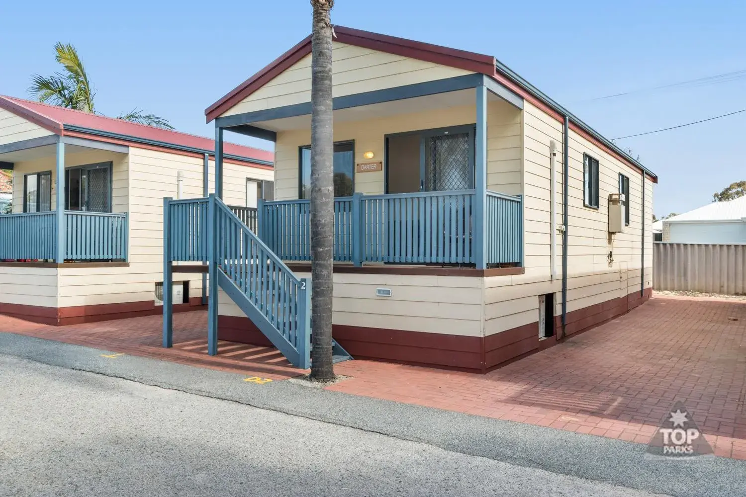 Deluxe Two-Bedroom Cottage in Central Caravan Park Deluxe Two-Bedroom Cottage in Central Caravan Park