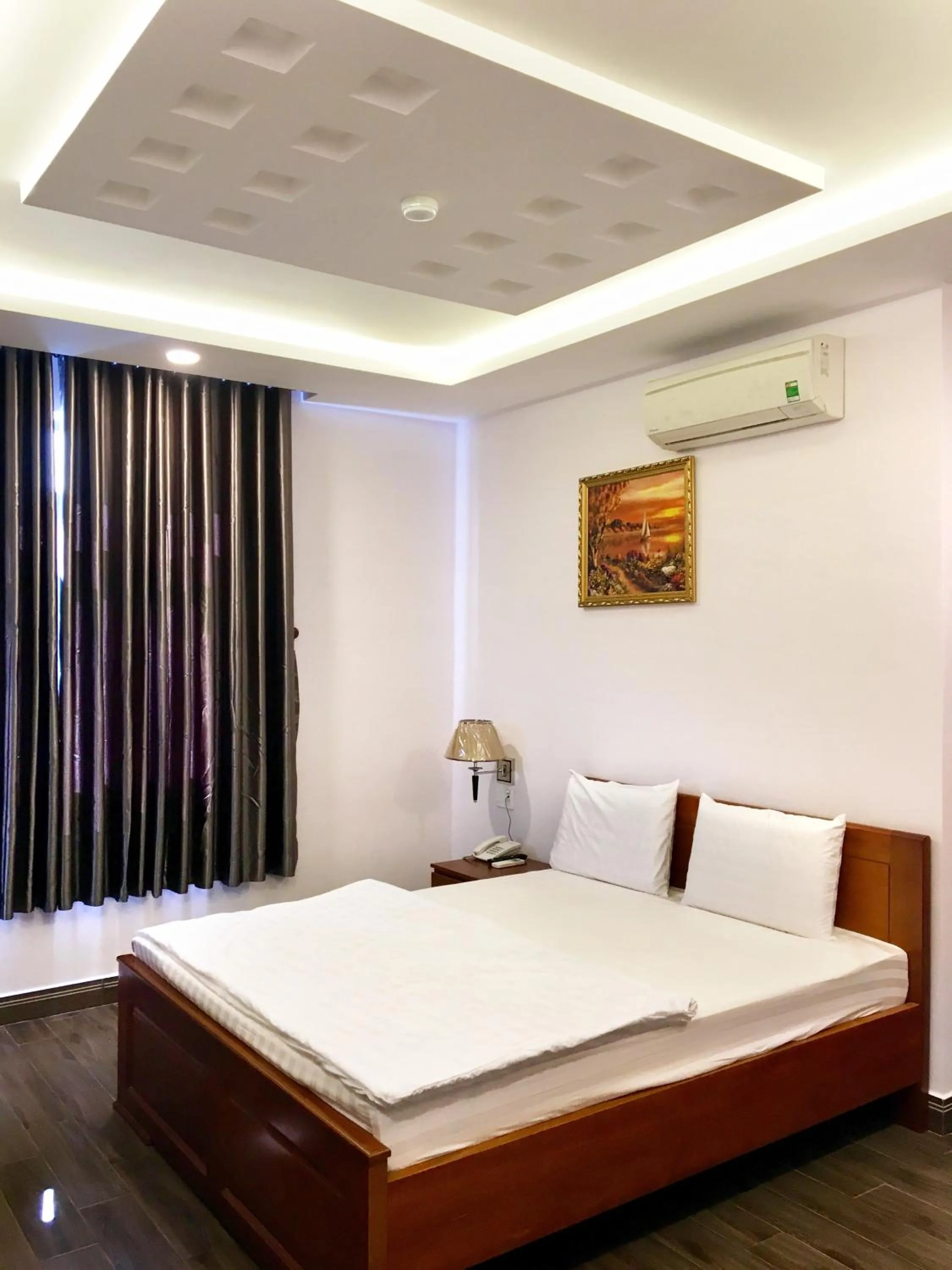 QUEEN VICTORIA Hotel