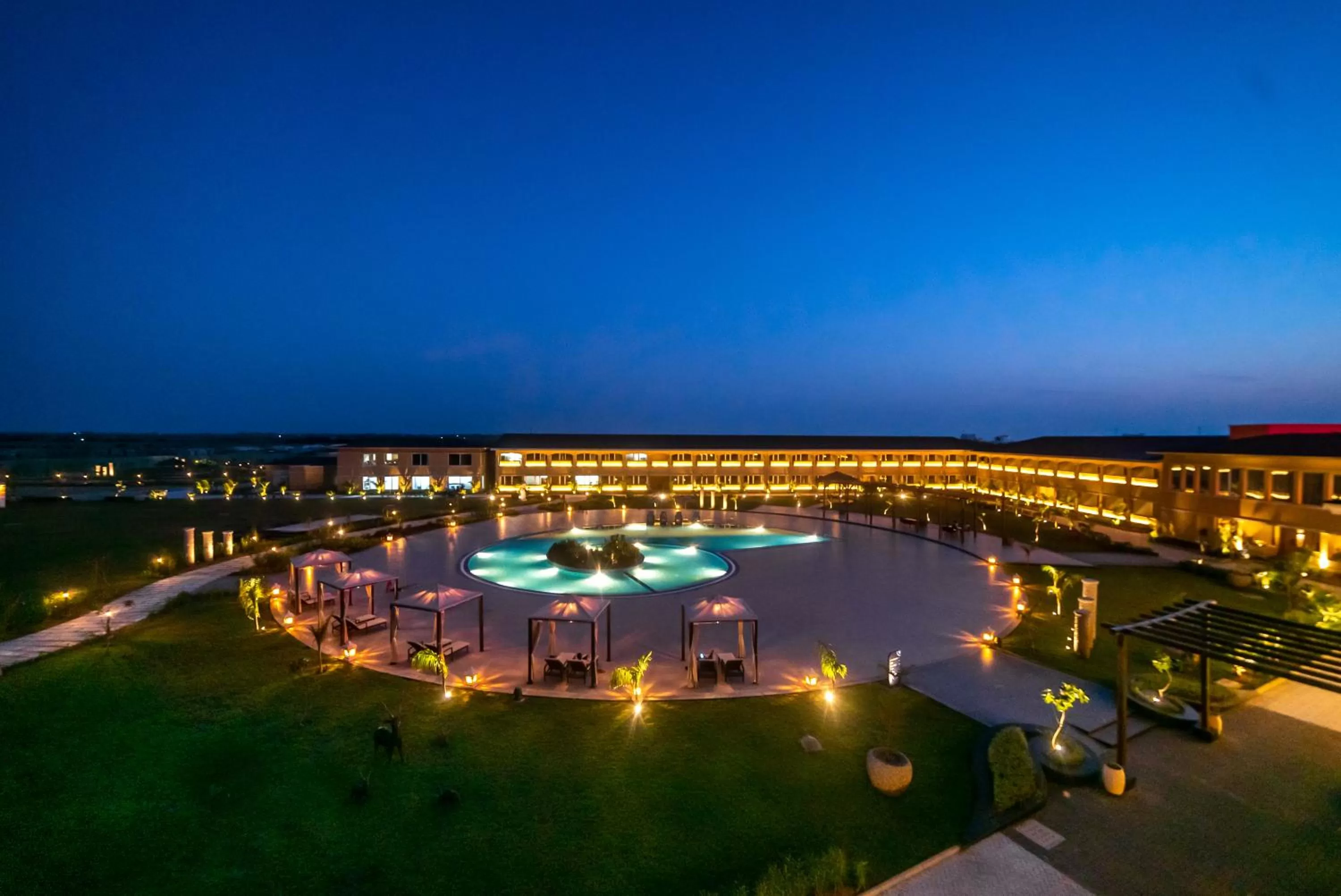 Facade/entrance in Hawthorn Suites by Wyndham Dwarka