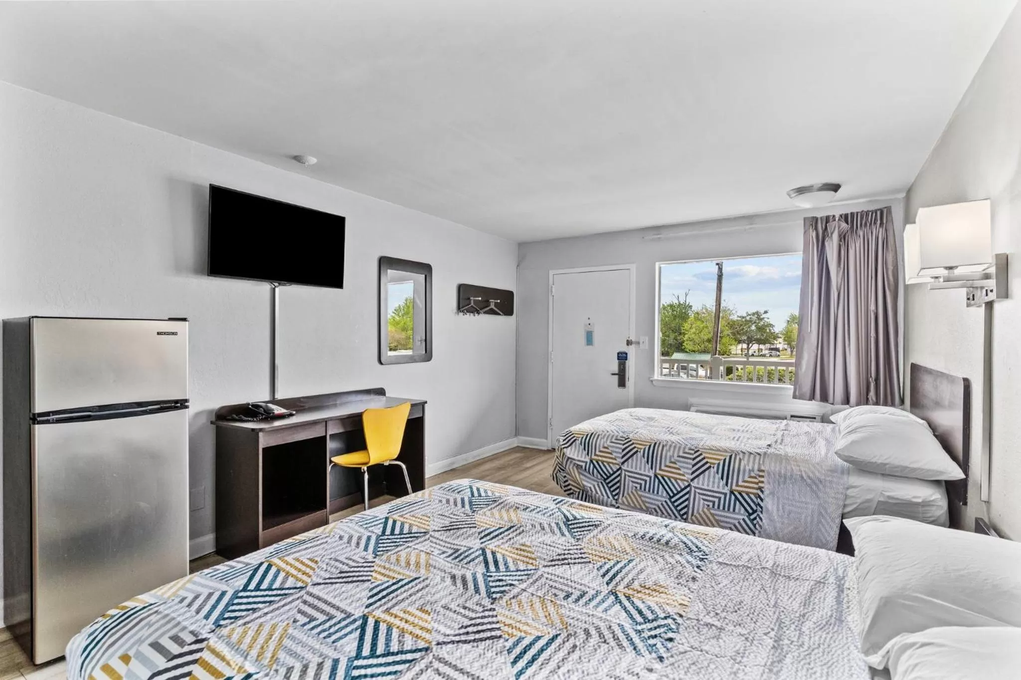 Bed in Studio 6 Wilmington, NC