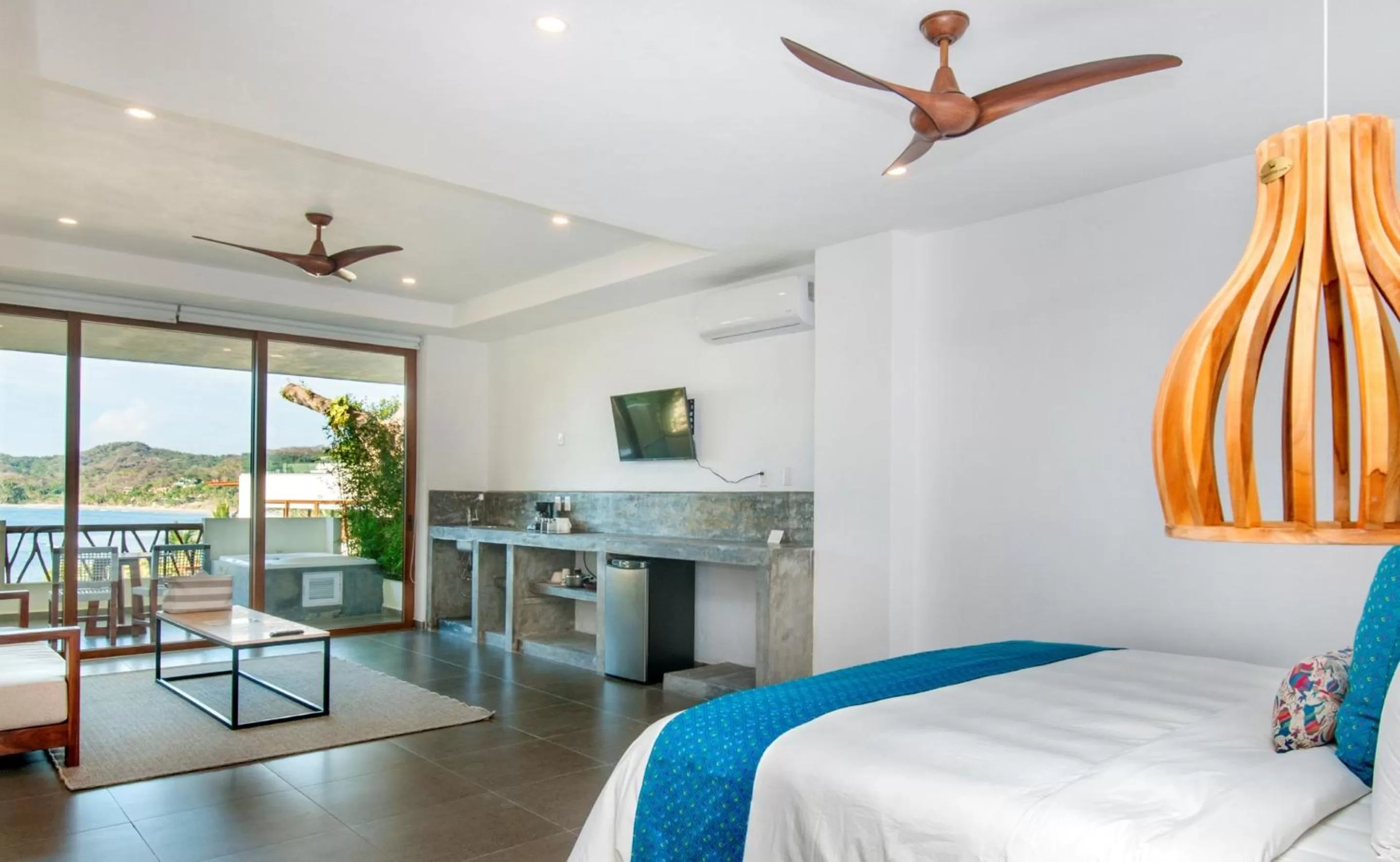 Photo of the whole room, Bed in Ysuri Sayulita - Beachfront Hotel