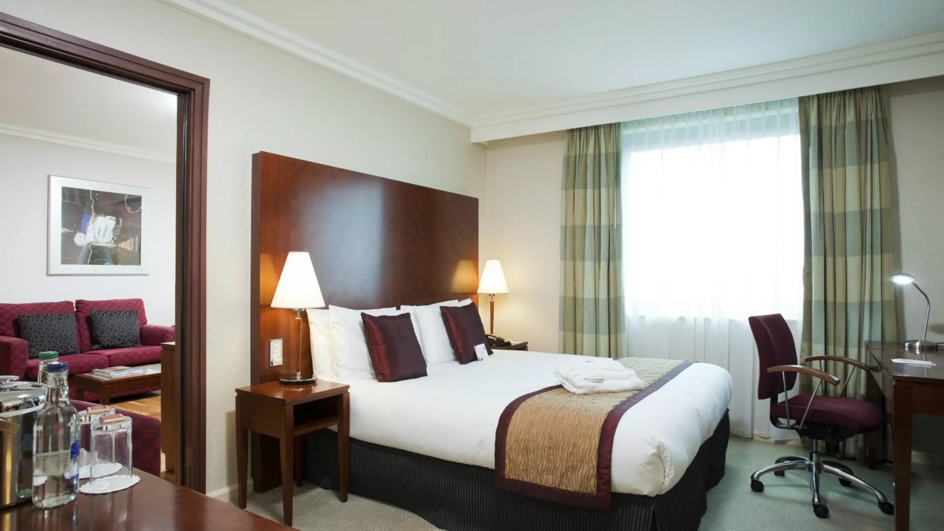 Photo of the whole room, Bed in Crowne Plaza Birmingham NEC by IHG
