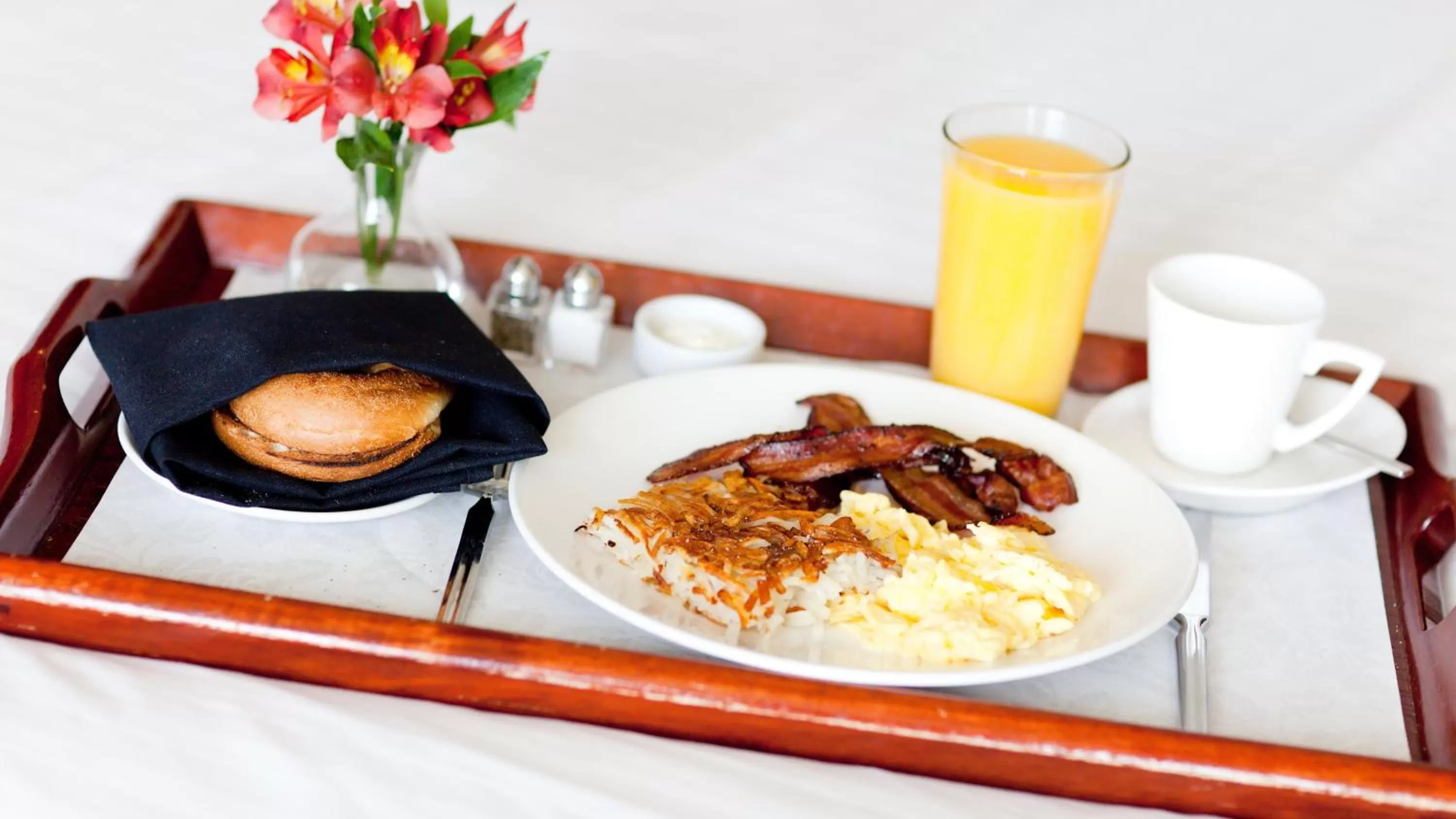 Photo of the whole room in Holiday Inn Guadalajara Select by IHG