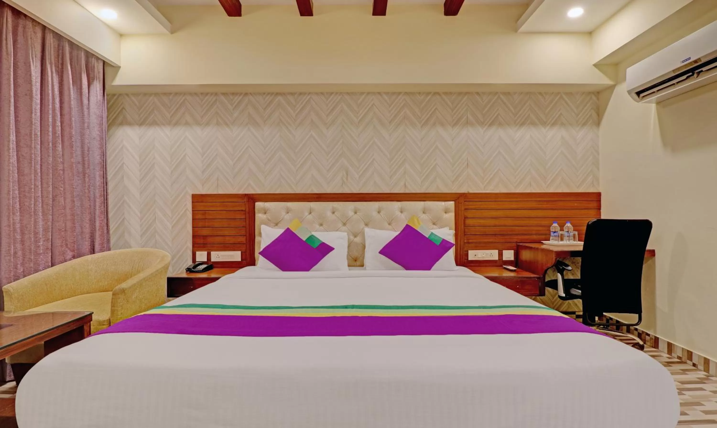 Bed in Treebo Premium Pearl Avenue Banquets And Lawn