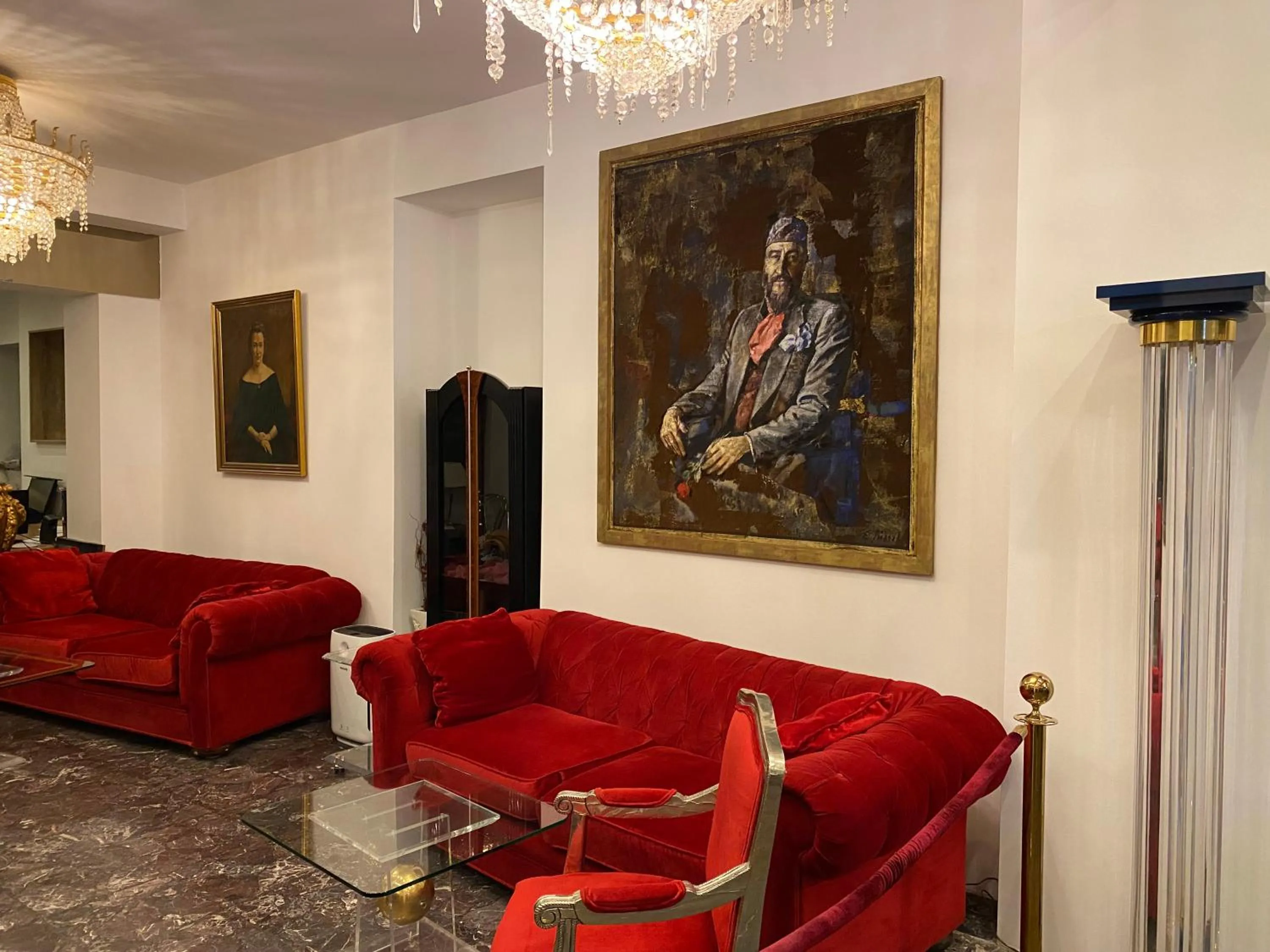 Property building in Hotel Montree