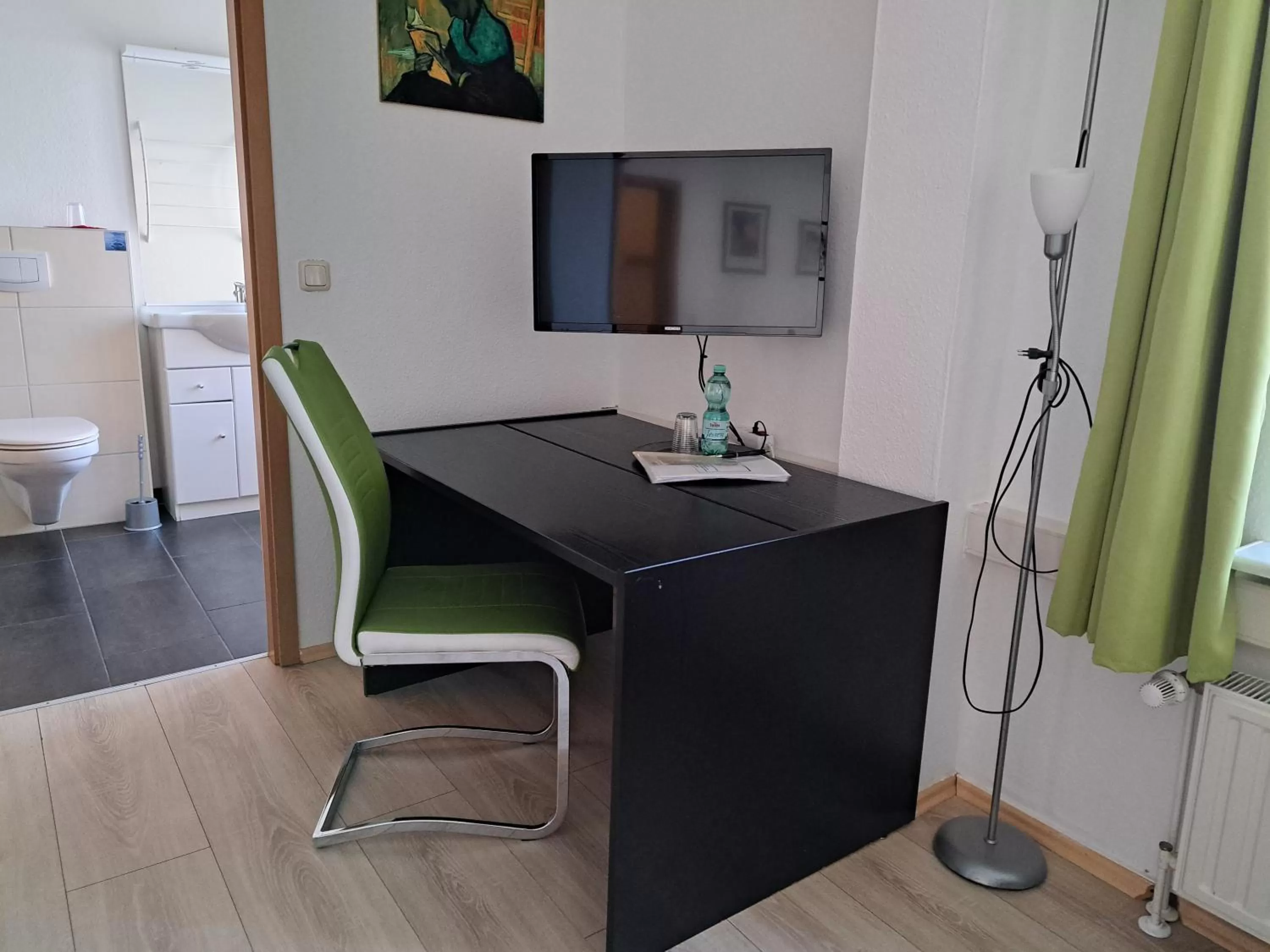 TV/Entertainment Center in Apartment-Hotel Schillerplatz