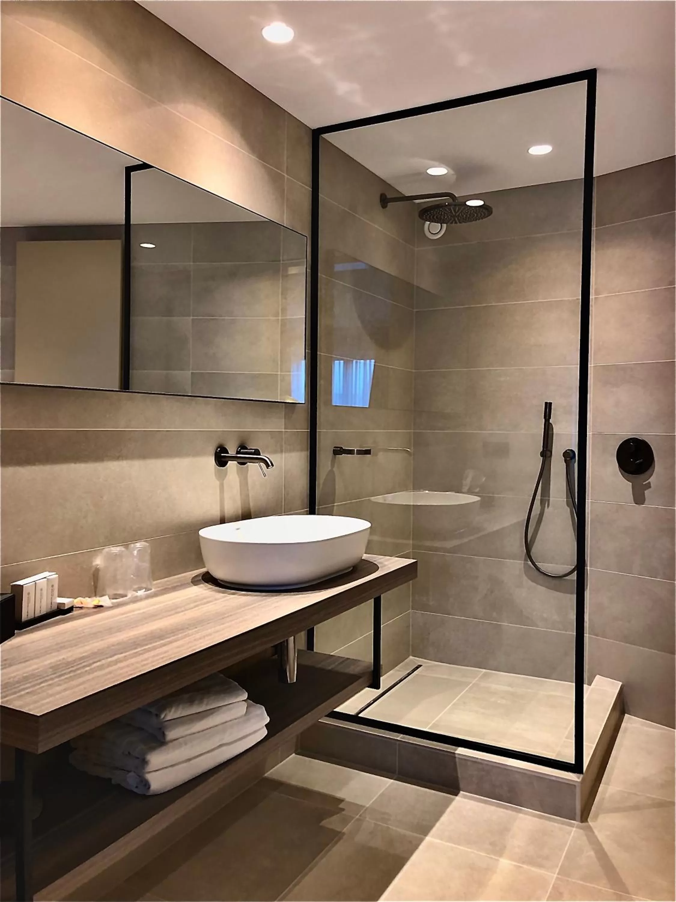 Shower, Bathroom in Boutique Hotel 'Hof ter Duinen'