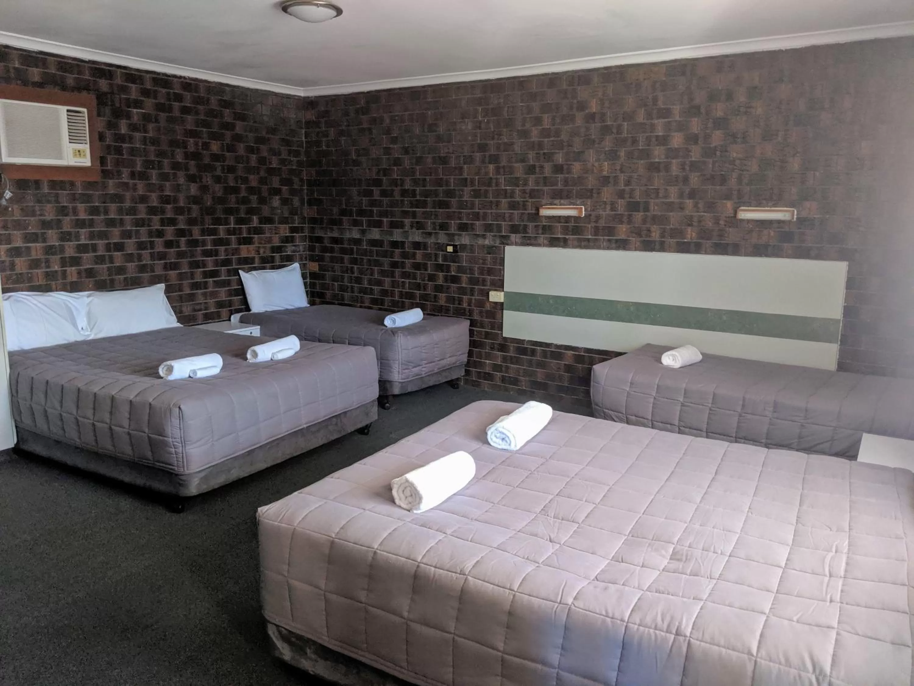 Bedroom, Bed in City Lights Motel