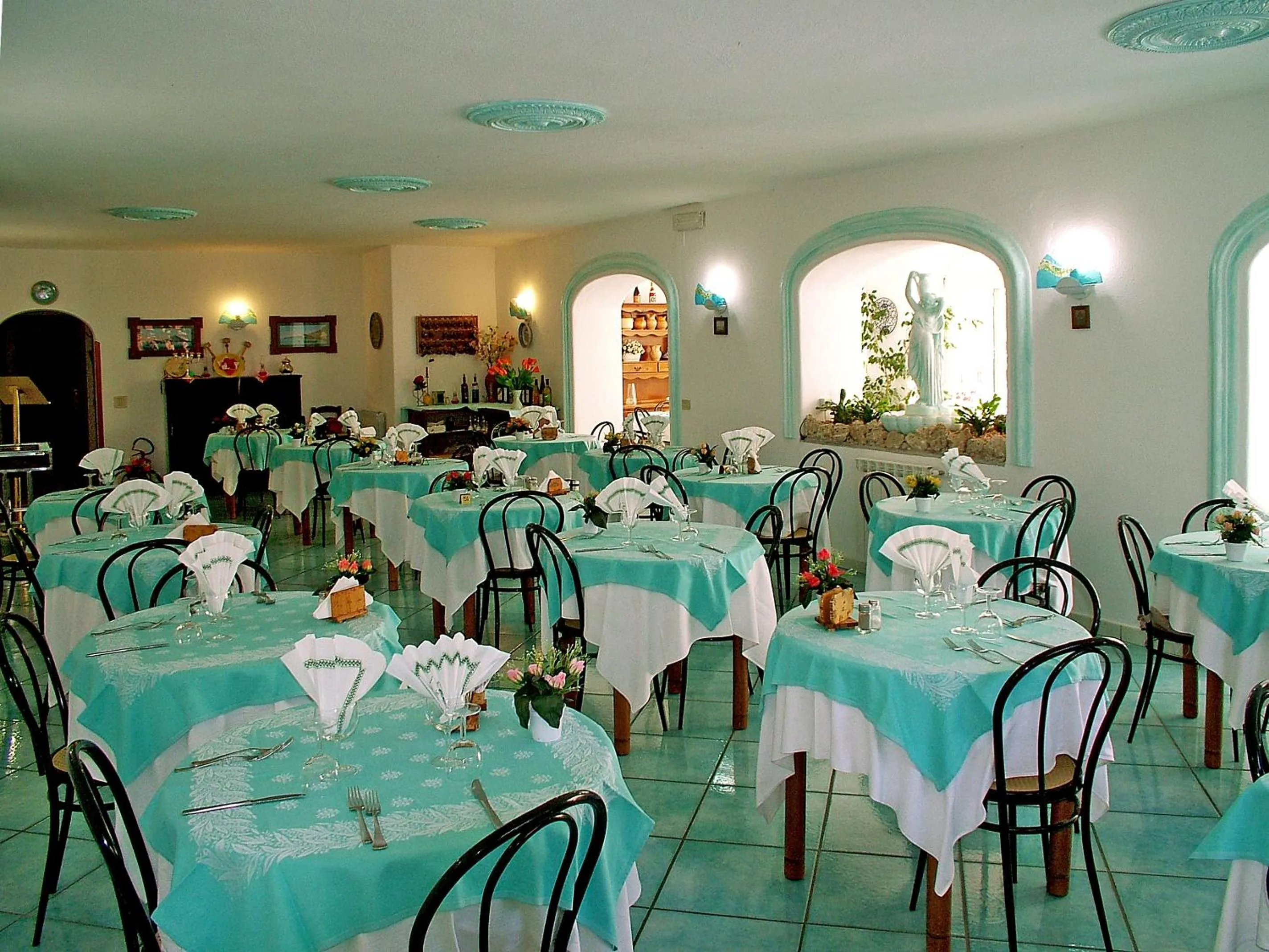 Restaurant/places to eat in Hotel Park Calitto
