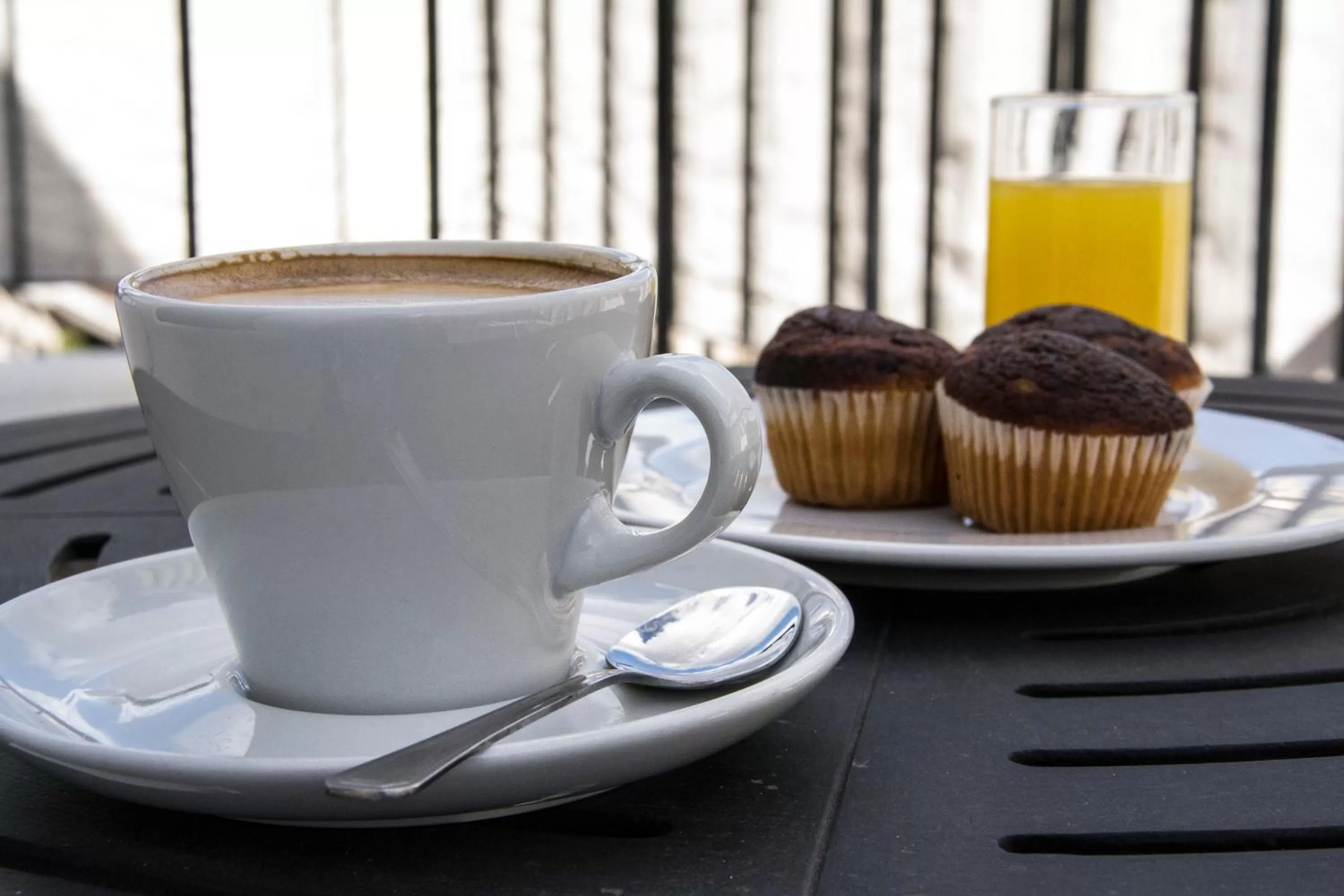 Coffee/tea facilities in Épico Recoleta Hotel