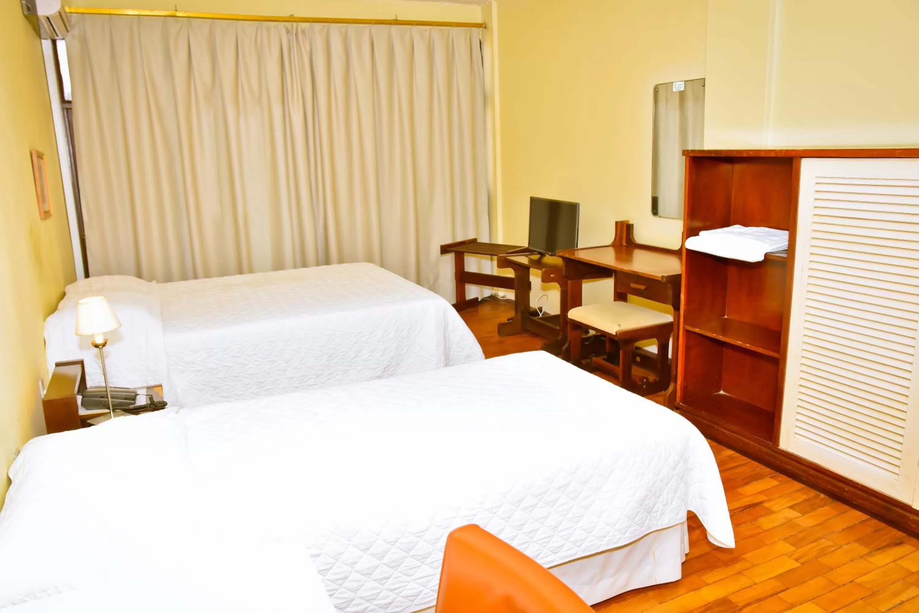 Bed in Hotel Estoril