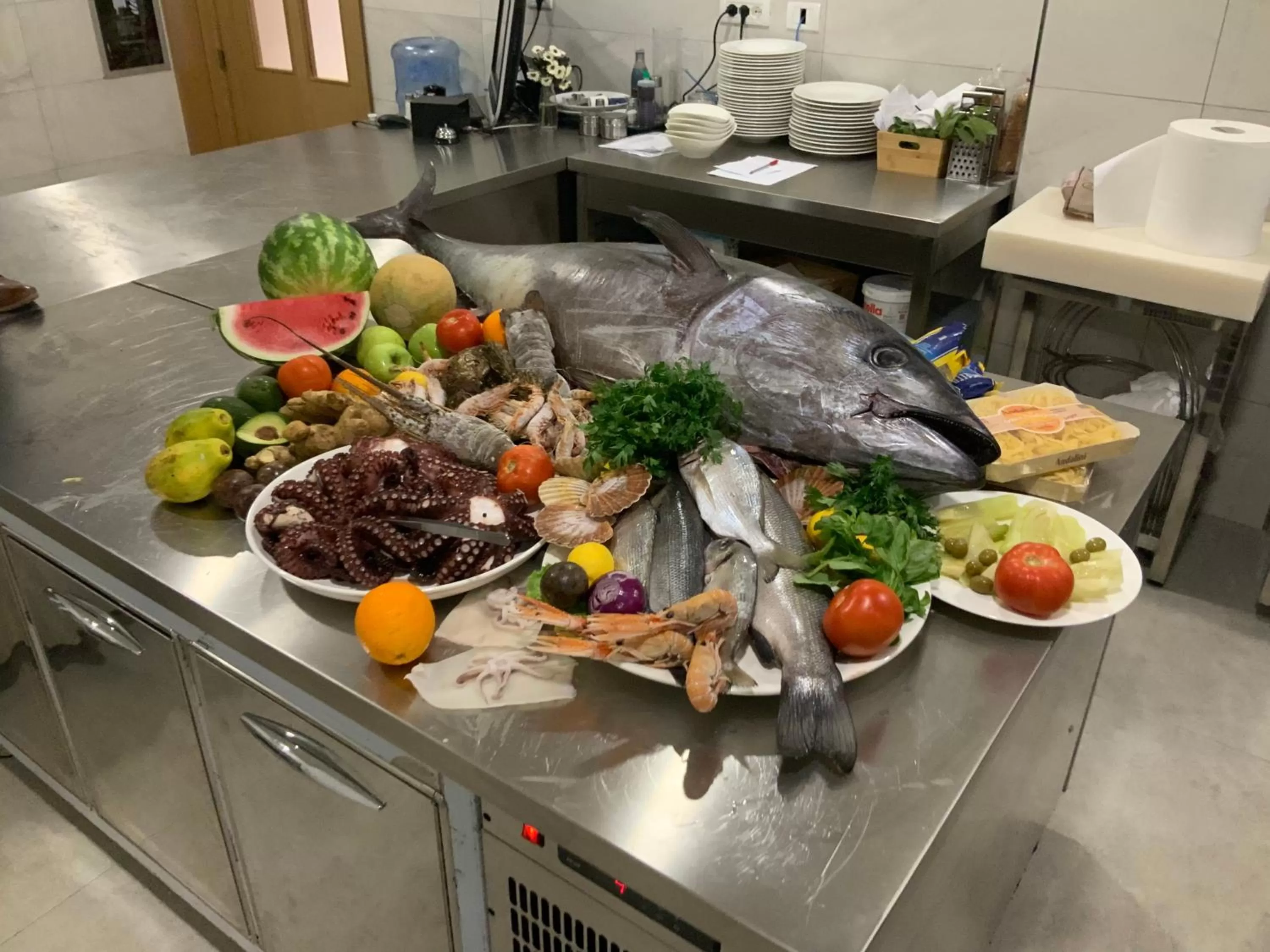 Restaurant/places to eat in Amare Hotel