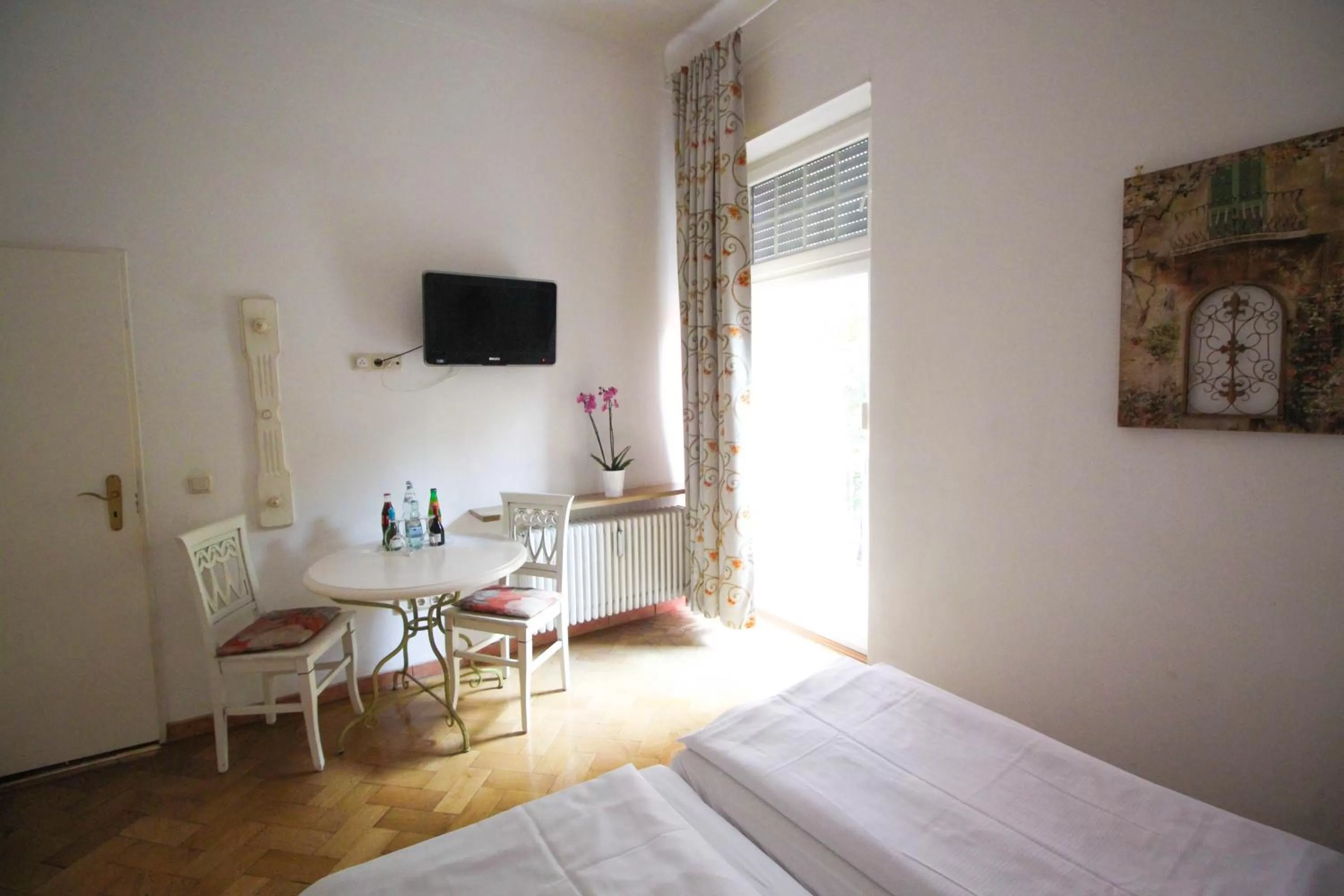 TV and multimedia, Bed in Hotel Seibel