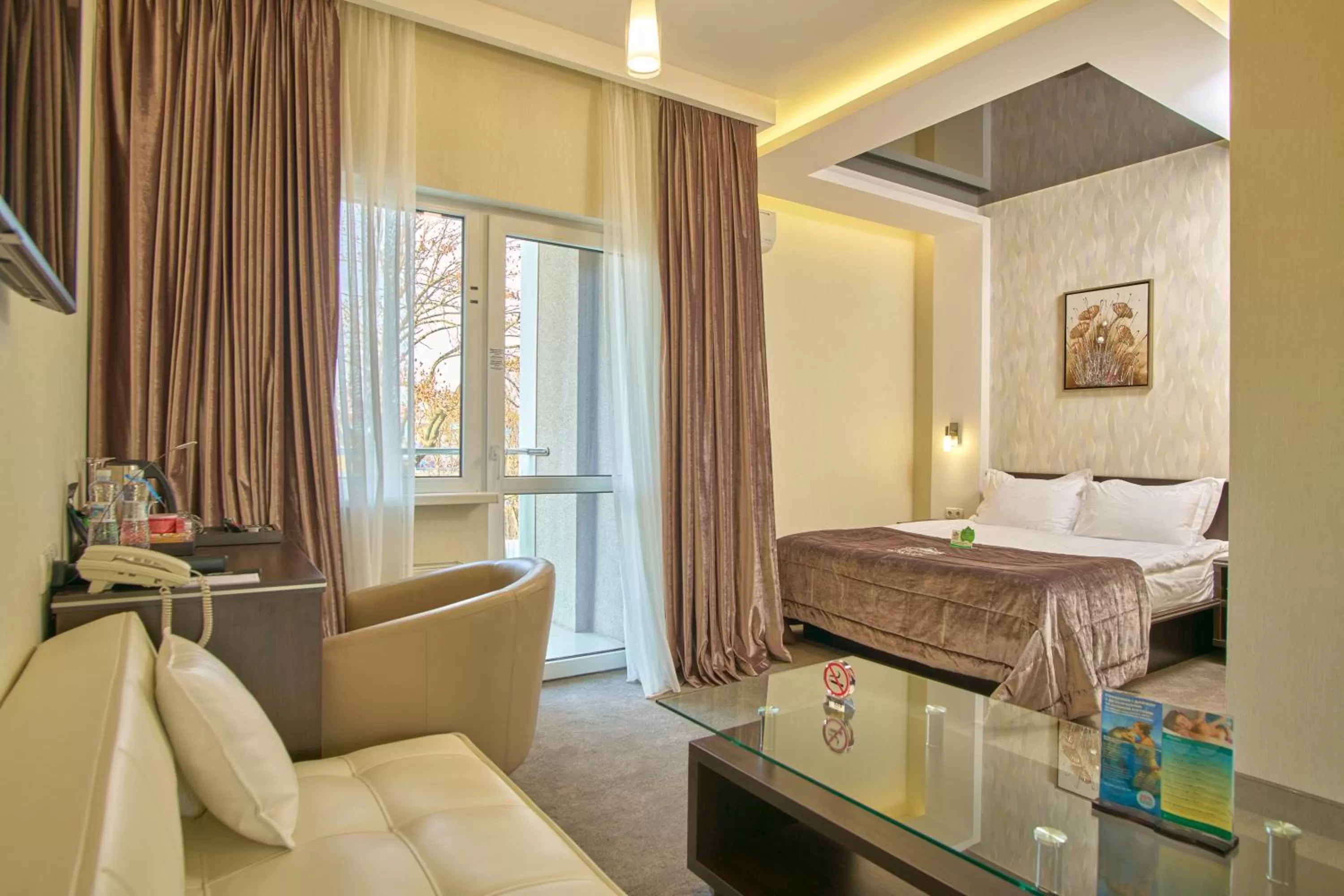 Bed in Hotel & Spa NEMO with dolphins