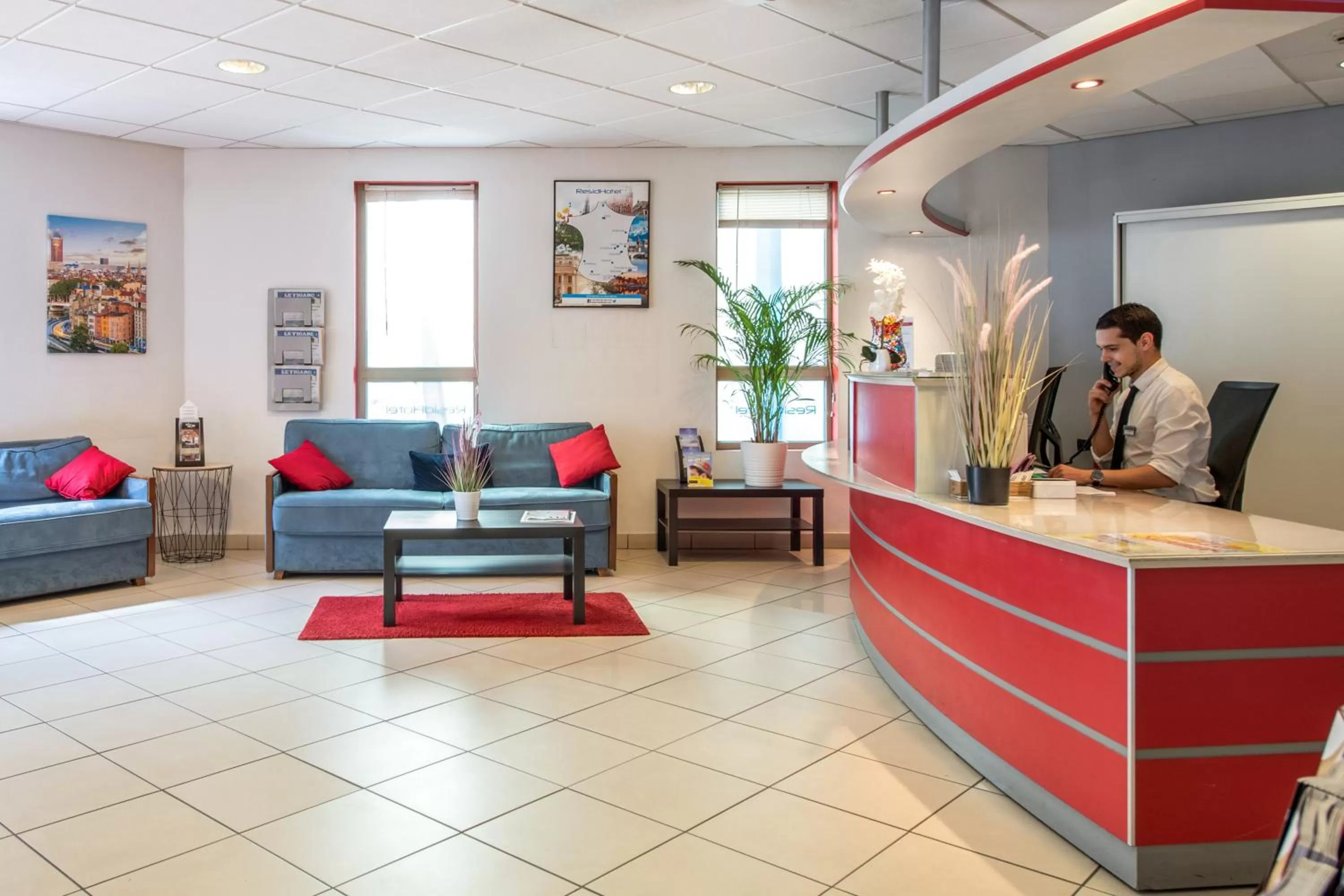 Staff in Residhotel Lyon Part Dieu