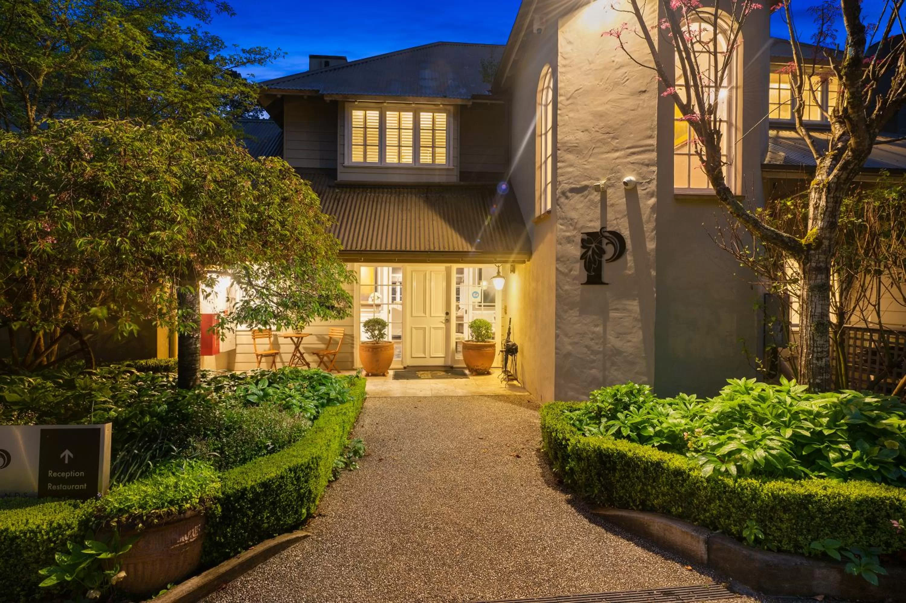 Property building in Parklands Country Gardens & Lodges Blue Mountains