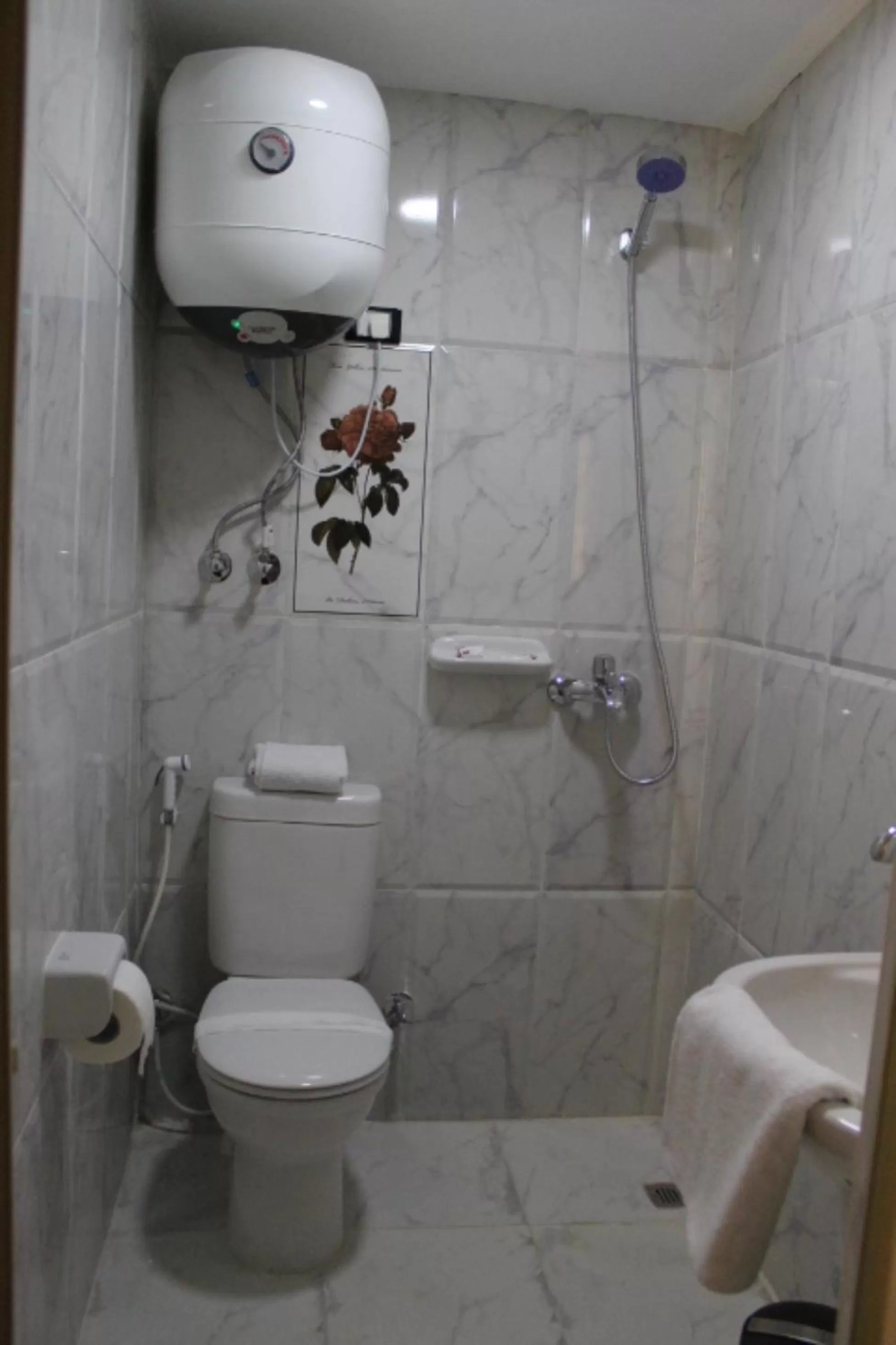 Bathroom in Hostel Sunset Down town