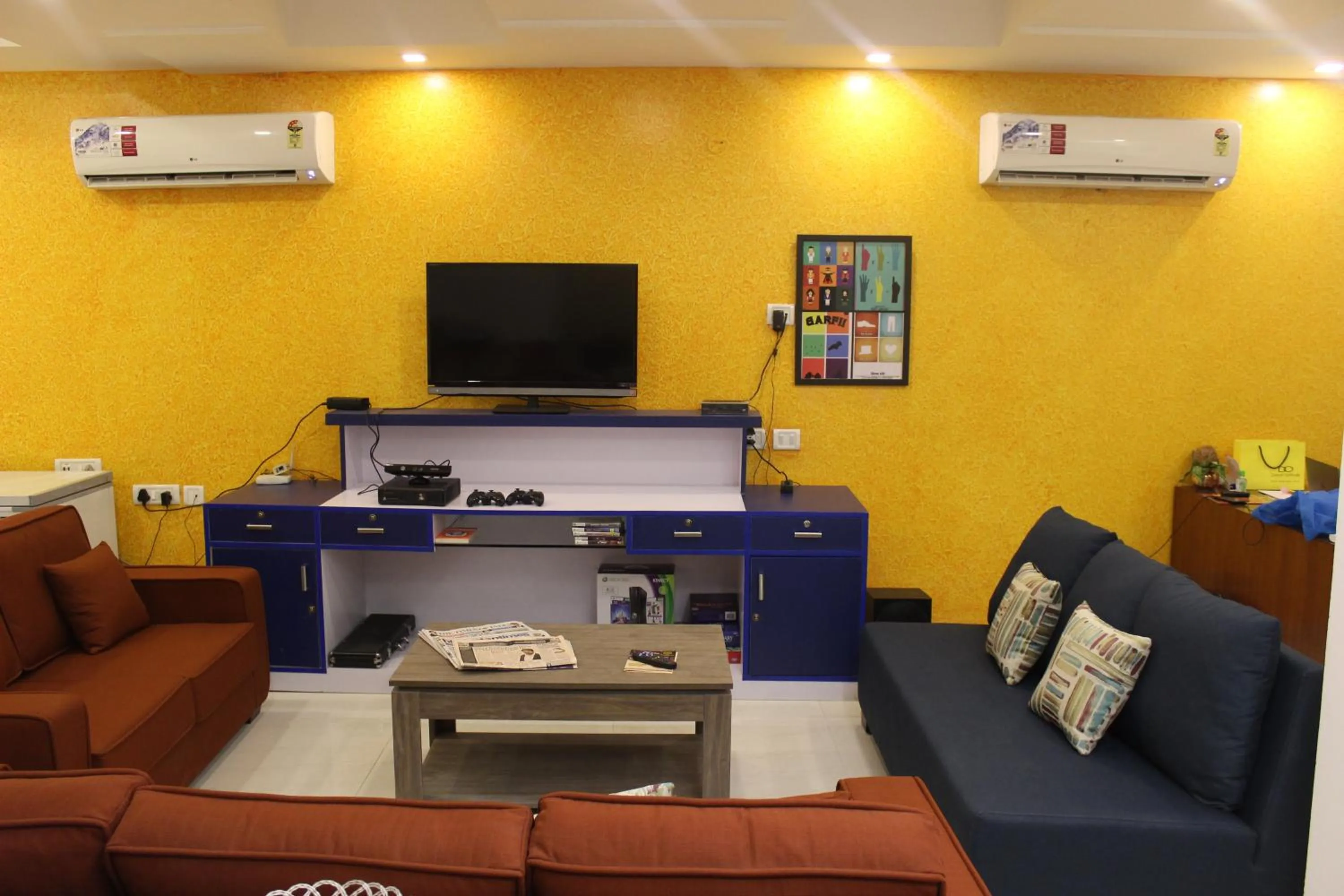 Living room in Joey's Hostel Delhi - 20 mins from Railway Station