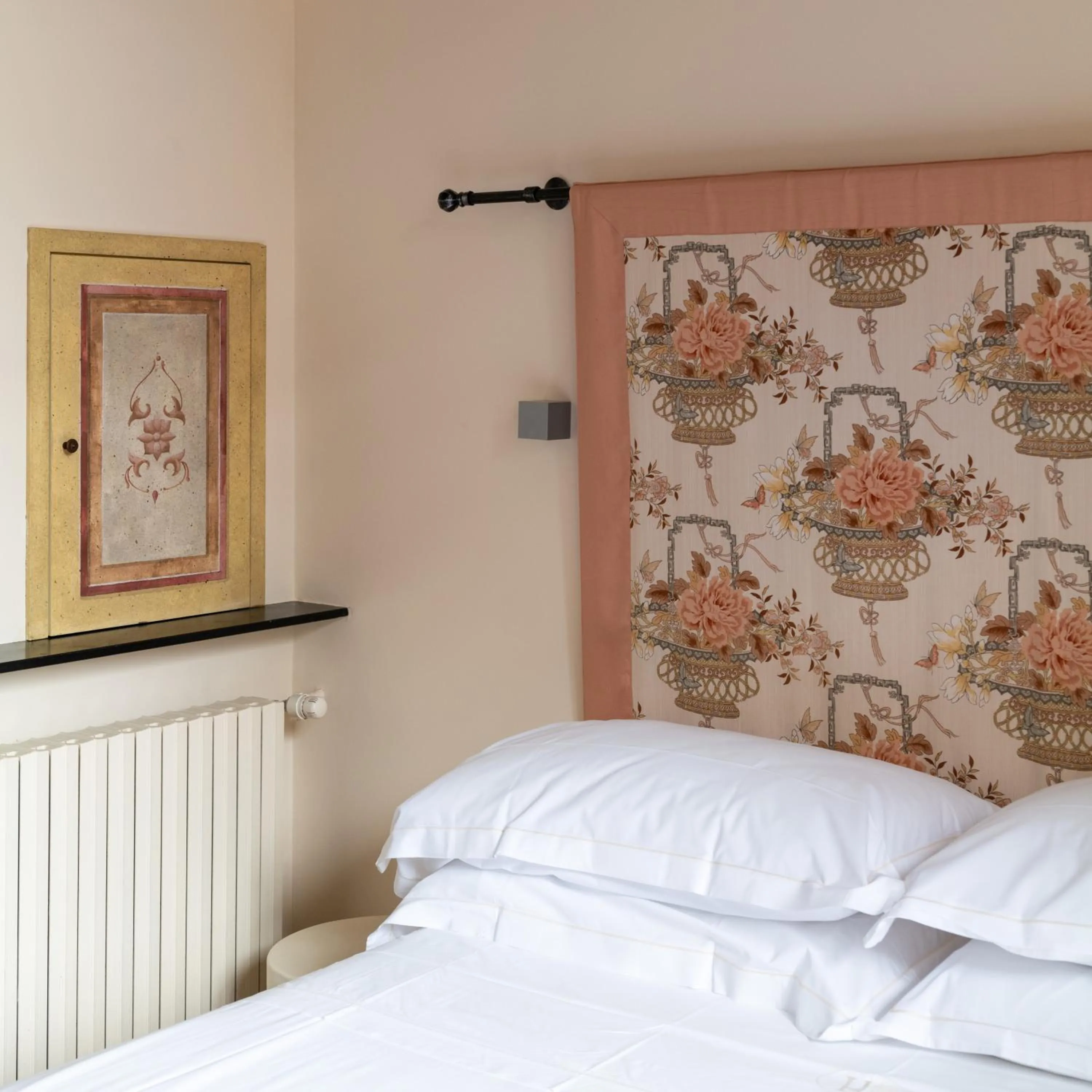 Bed in Albergo Minerva