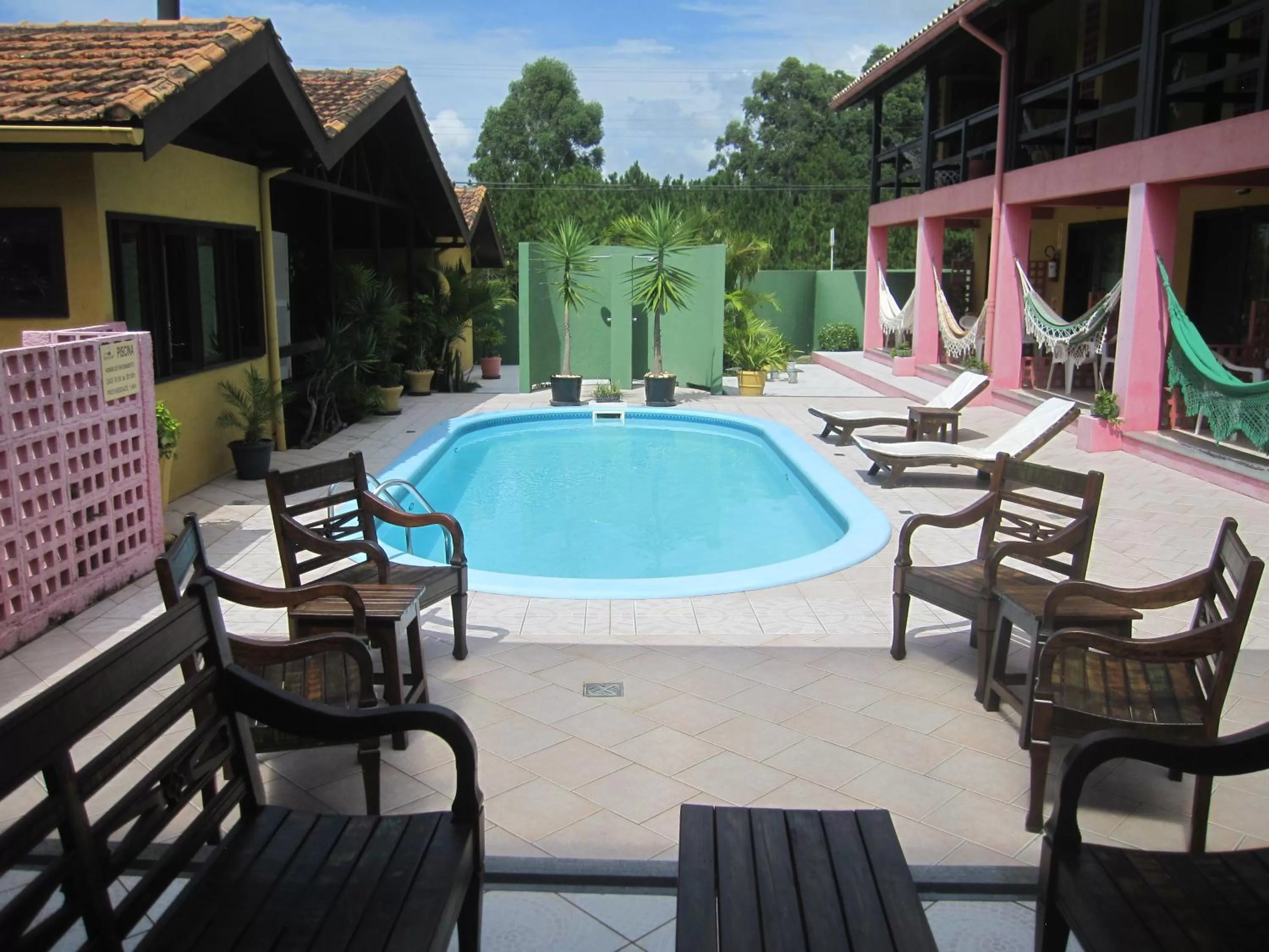 Lounge or bar, Swimming Pool in Pousada Vento Sul