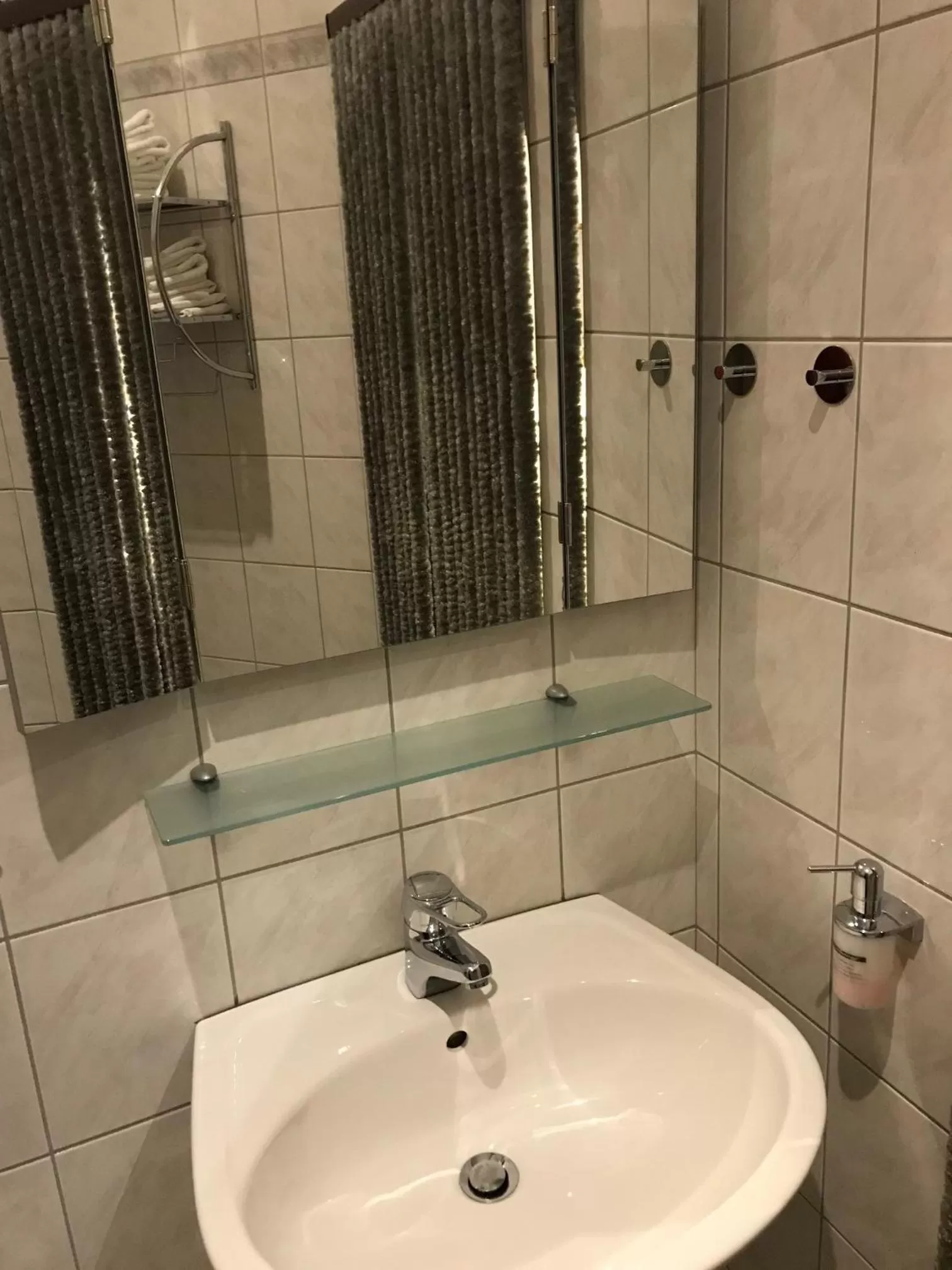 Bathroom in Gasthof Schwabl Wirt