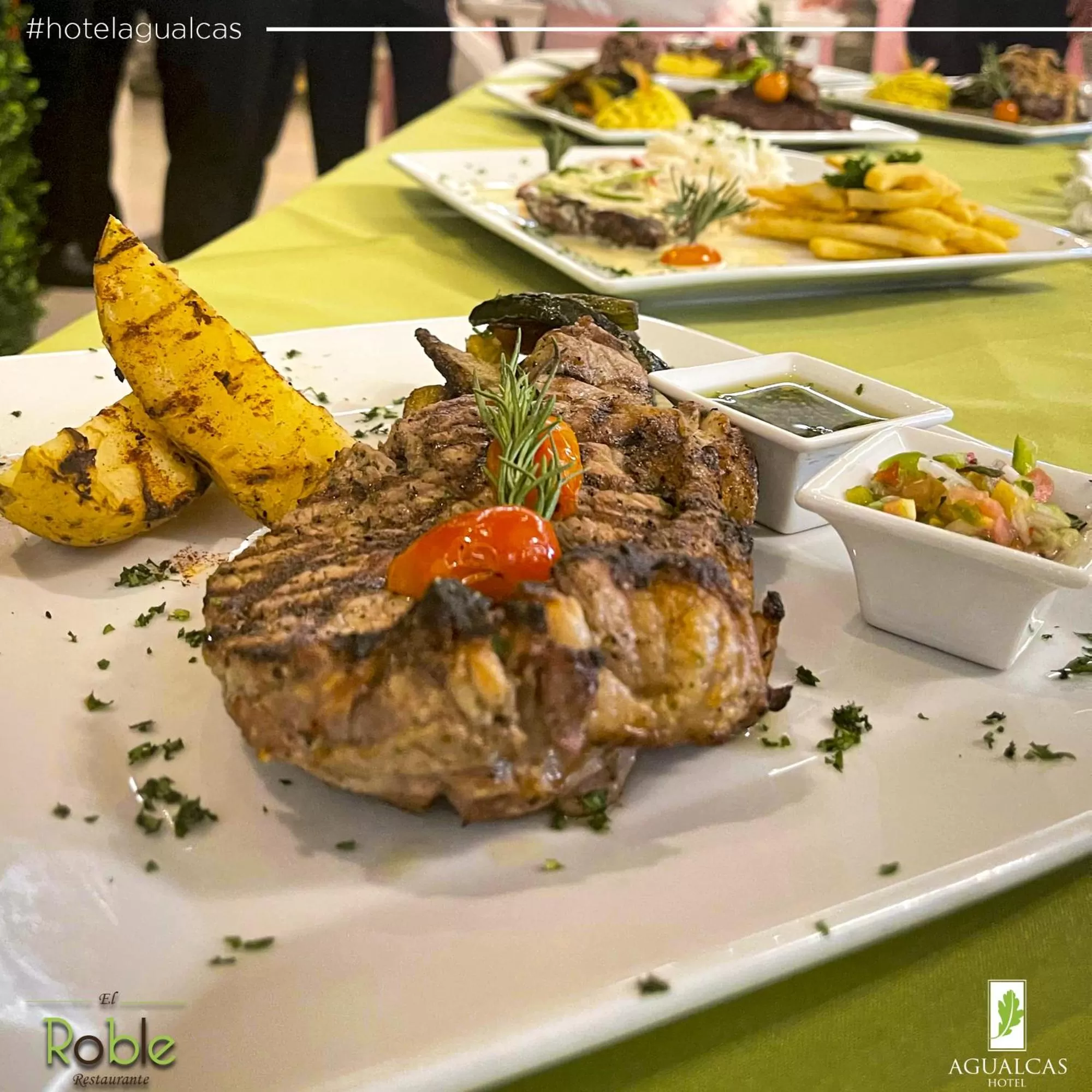 Restaurant/places to eat in Hotel Agualcas