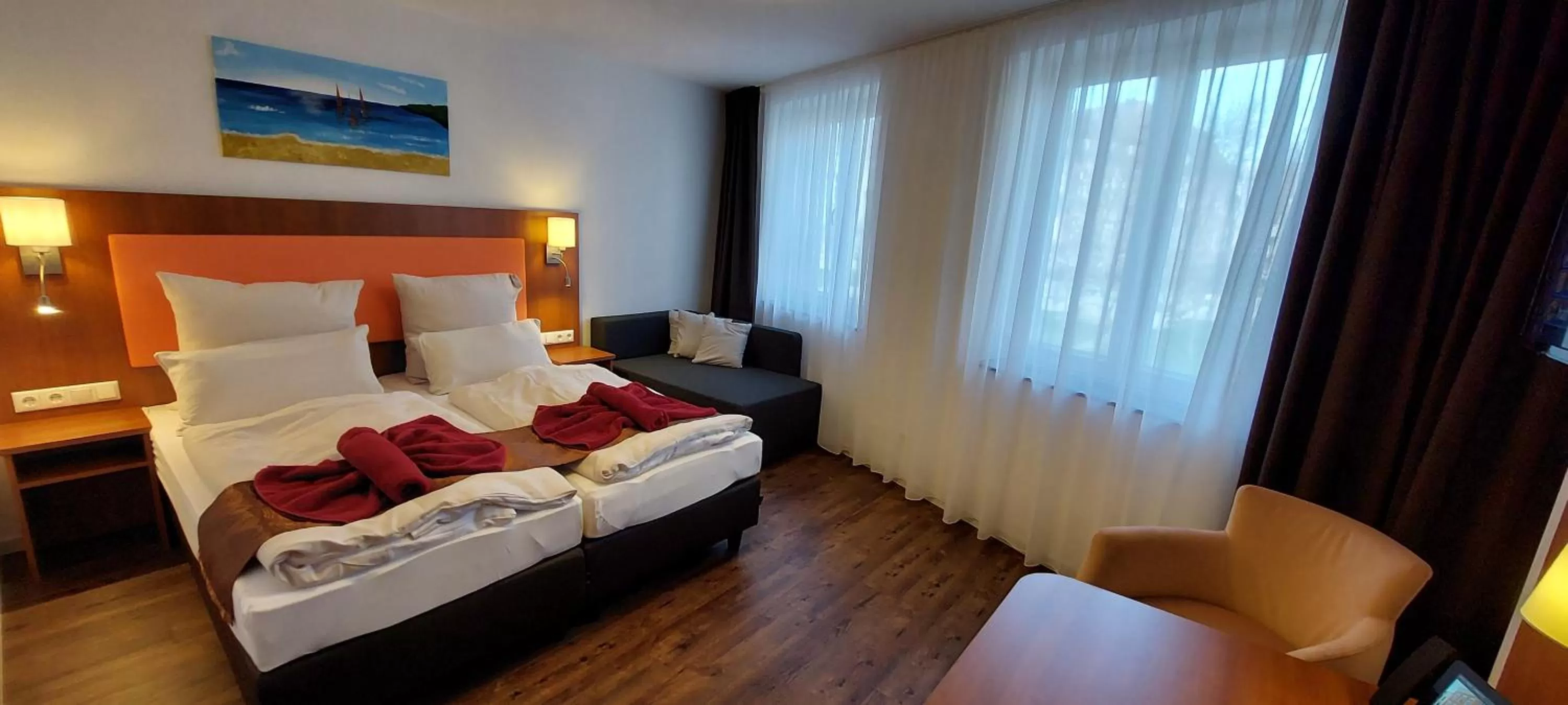 Photo of the whole room, Bed in Hotel Amber Altstadt