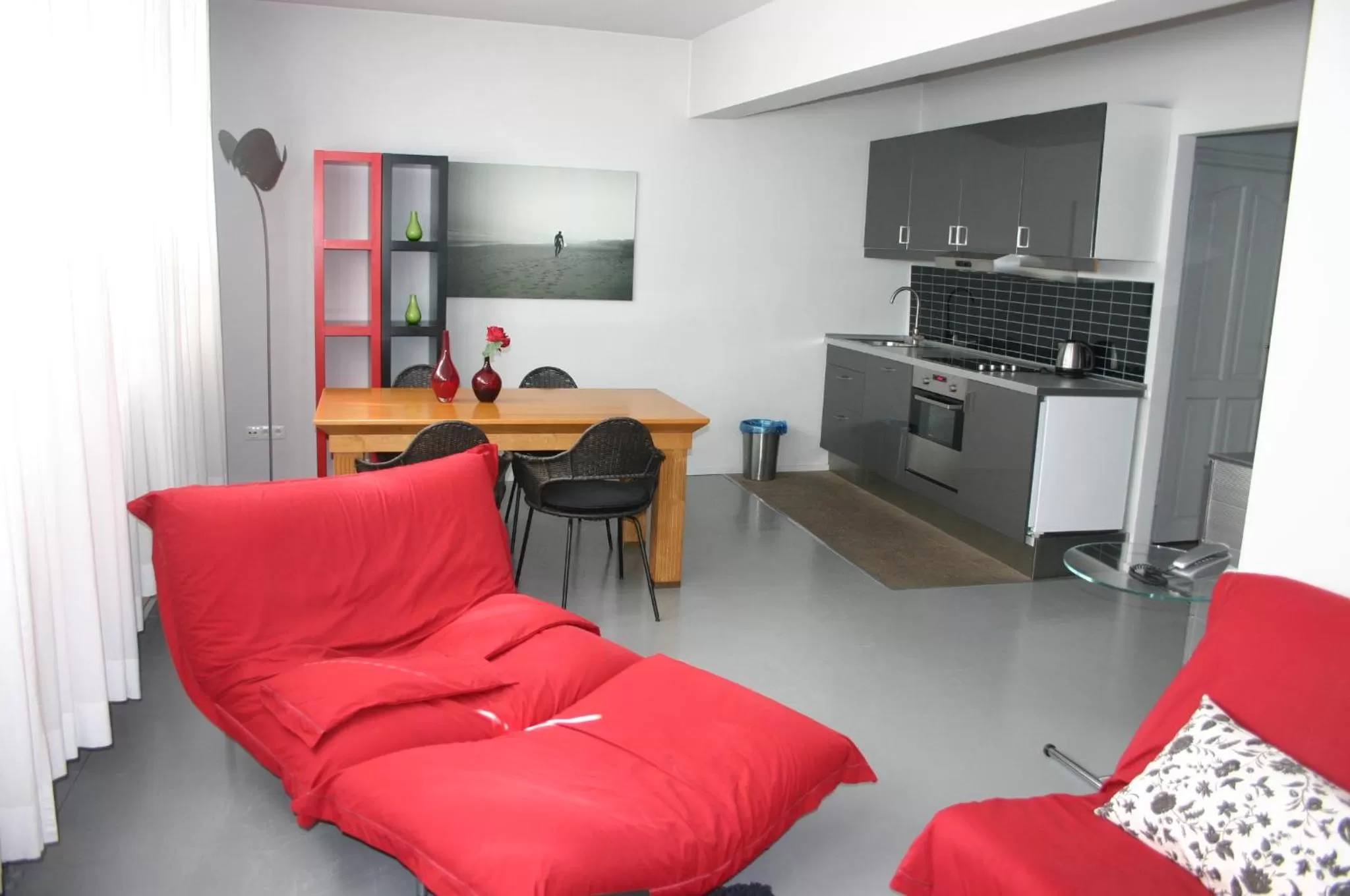 Dining area, Kitchen/Kitchenette in Villa Pica Paca - Old Town