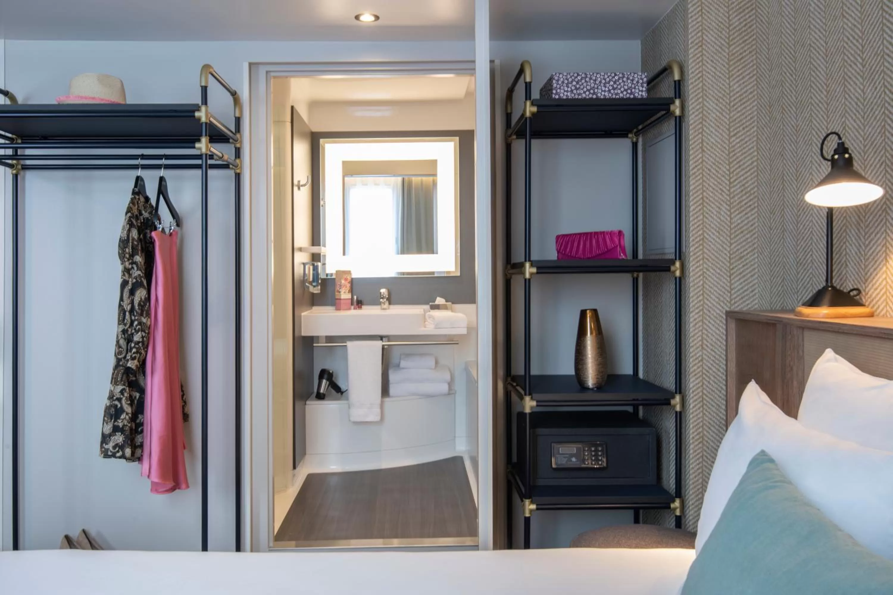 Bathroom, Bed in Novotel Suites Nice Airport