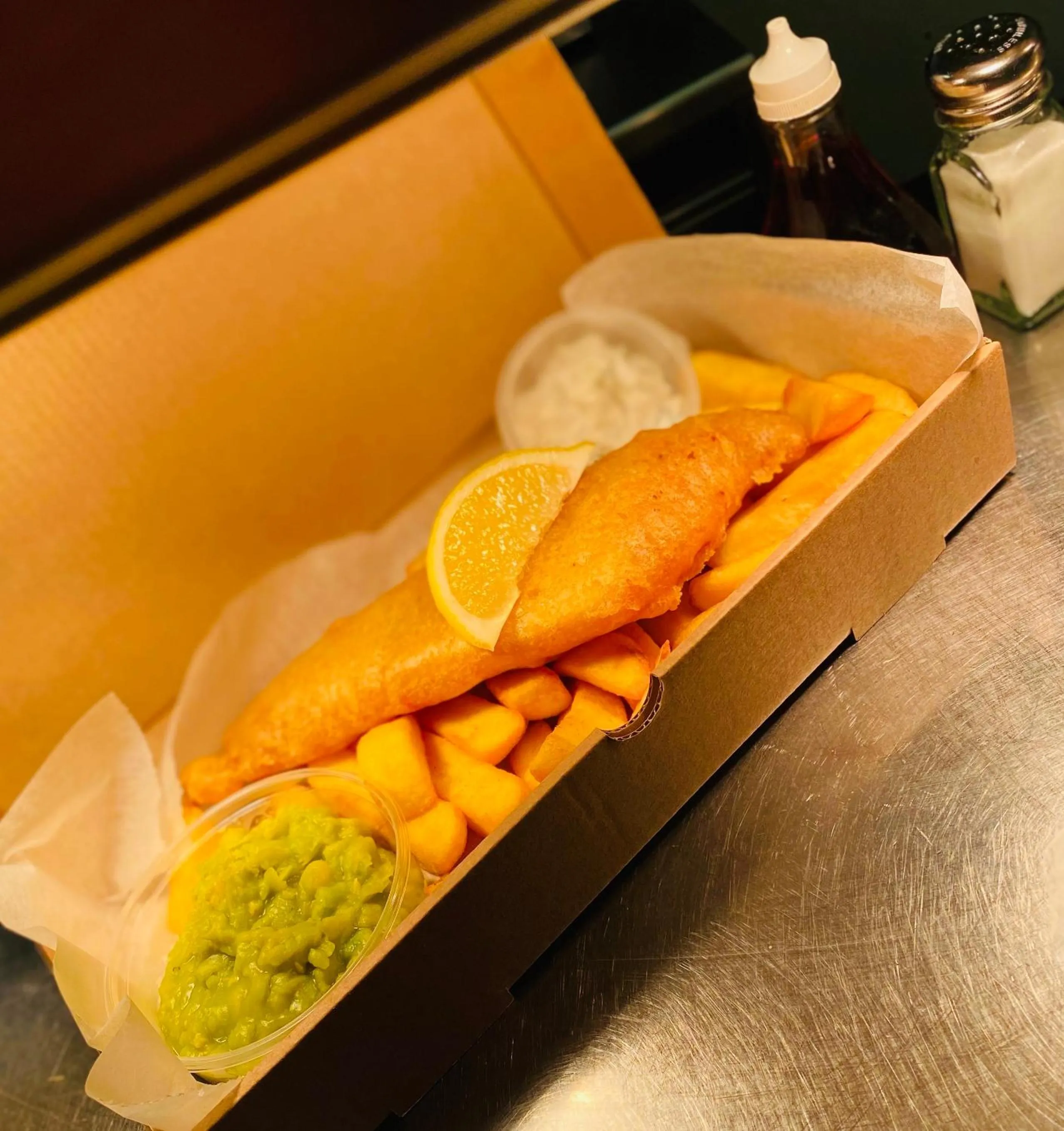 Food and drinks in The Lilly Restaurant With Rooms