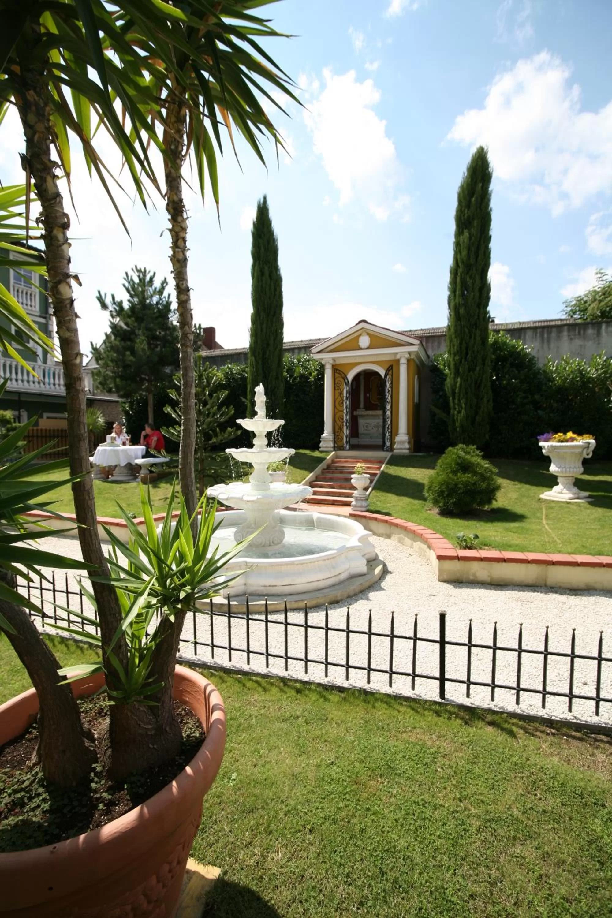 Pool View in Villa-Angelina
